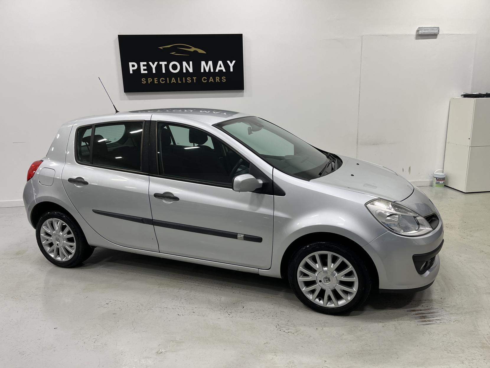 Renault Clio 1.2 TCe 16v Dynamique Hatchback 5dr Petrol Manual (139 g/km, 100 bhp)