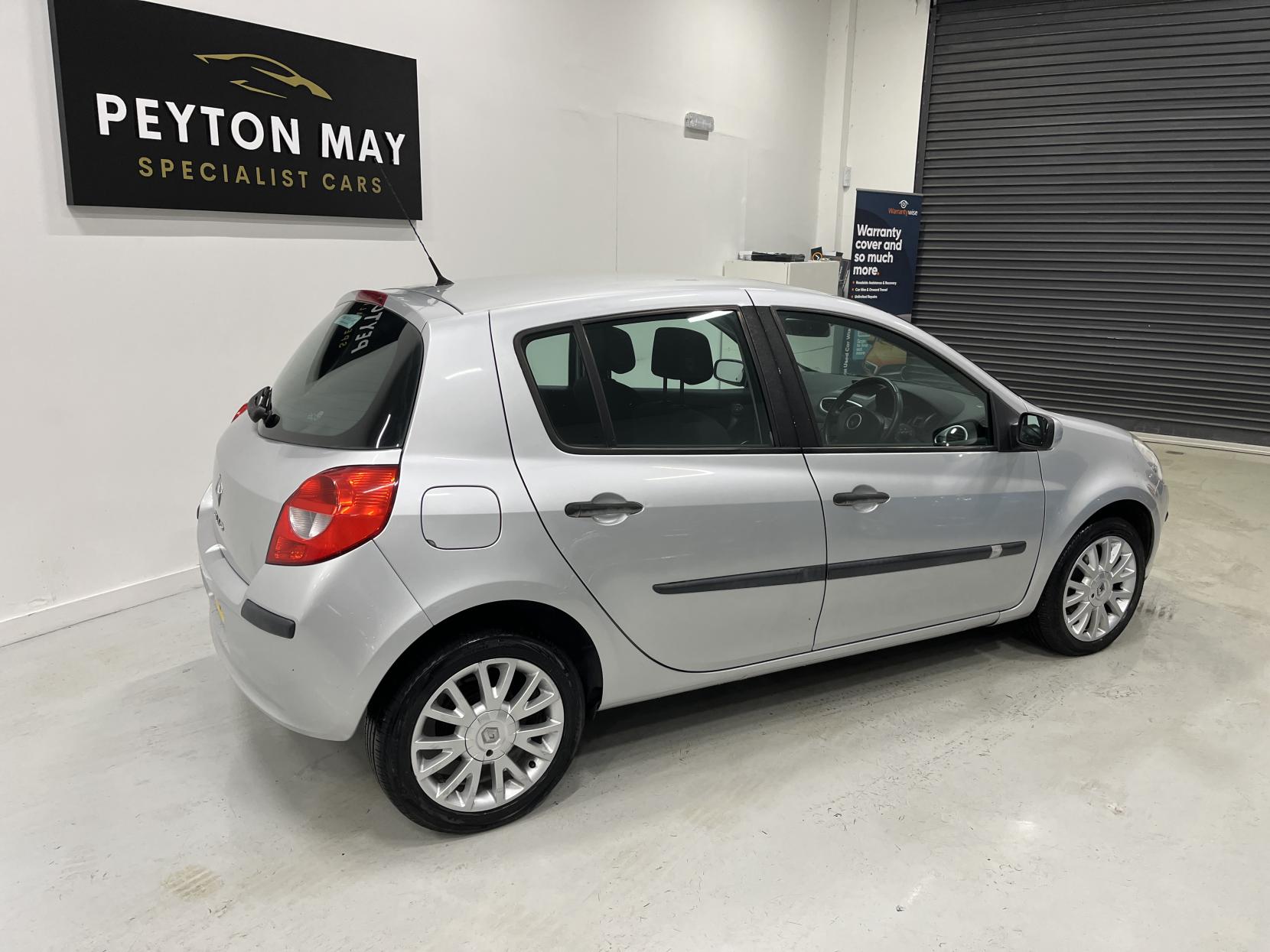 Renault Clio 1.2 TCe 16v Dynamique Hatchback 5dr Petrol Manual (139 g/km, 100 bhp)