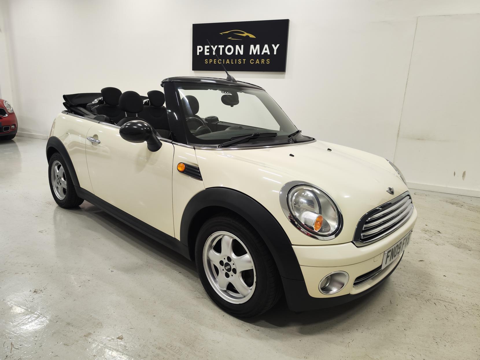 MINI Convertible 1.6 Cooper Convertible 2dr Petrol Manual Euro 4 (115 ps)