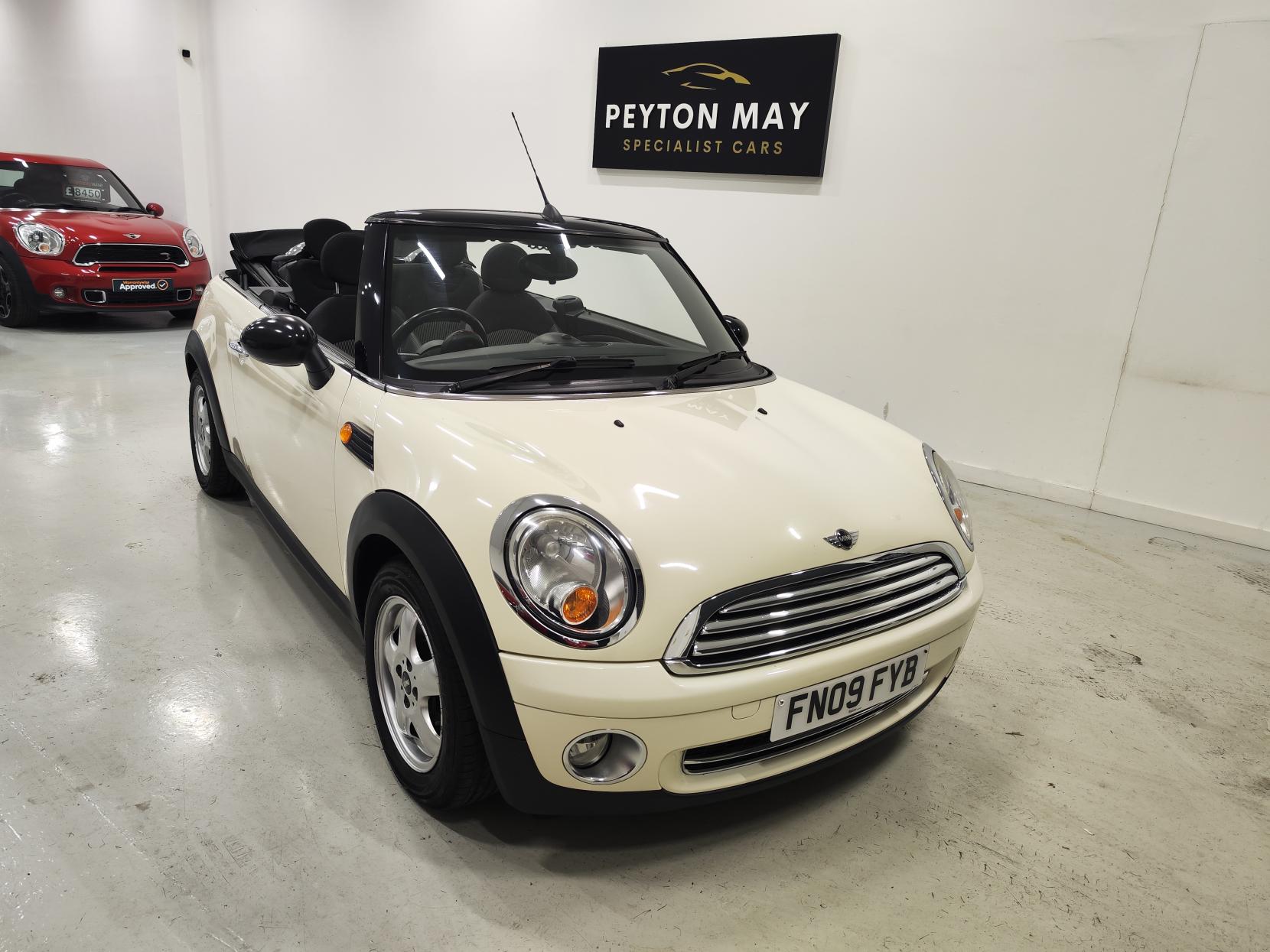 MINI Convertible 1.6 Cooper Convertible 2dr Petrol Manual Euro 4 (115 ps)