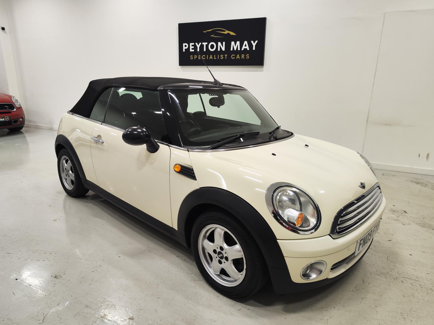 MINI Convertible 1.6 Cooper Convertible 2dr Petrol Manual Euro 4 (115 ps)