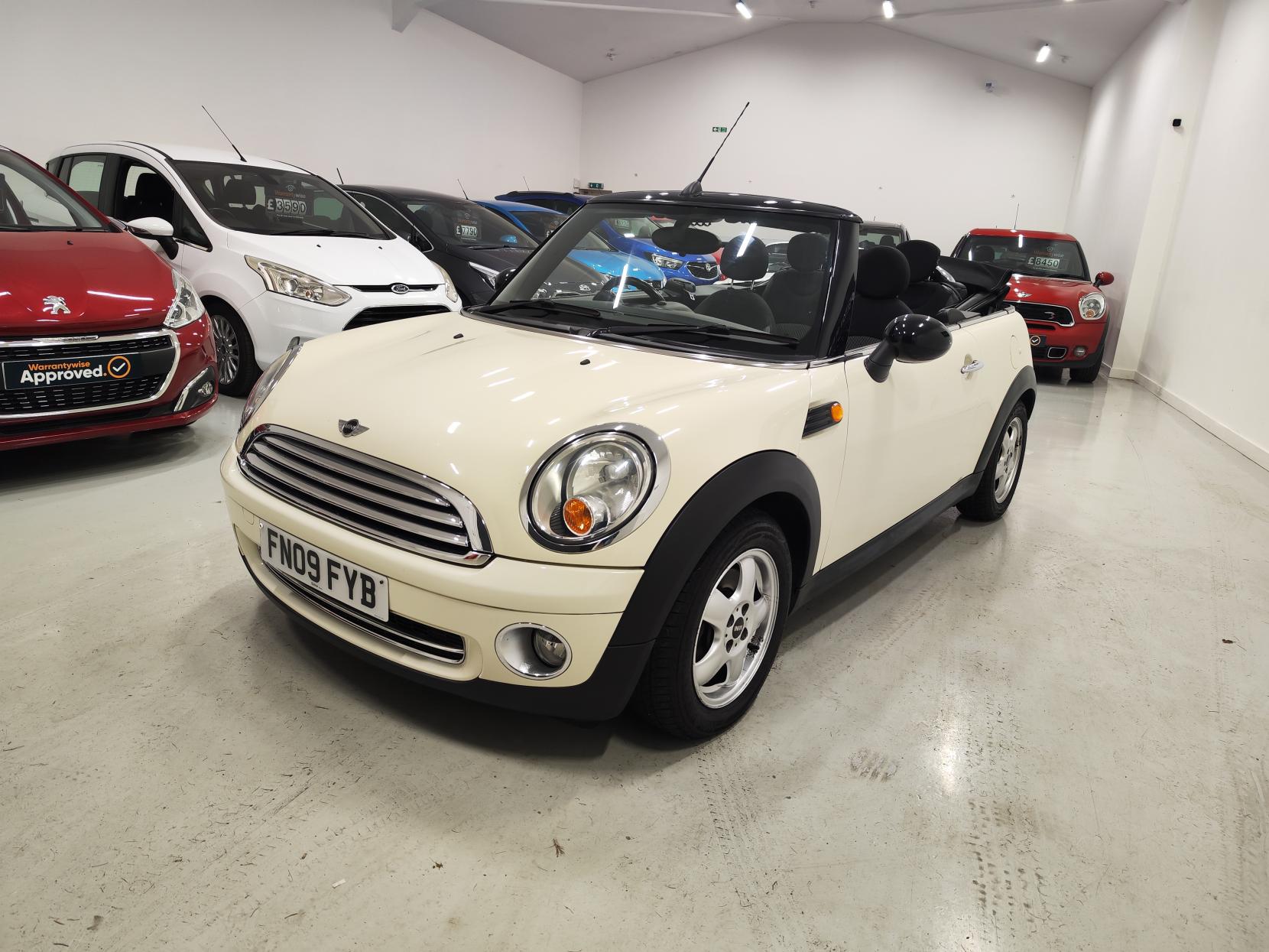 MINI Convertible 1.6 Cooper Convertible 2dr Petrol Manual Euro 4 (115 ps)