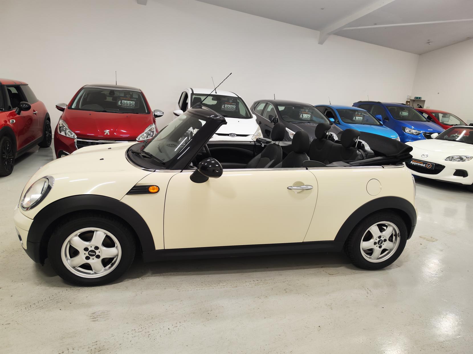 MINI Convertible 1.6 Cooper Convertible 2dr Petrol Manual Euro 4 (115 ps)