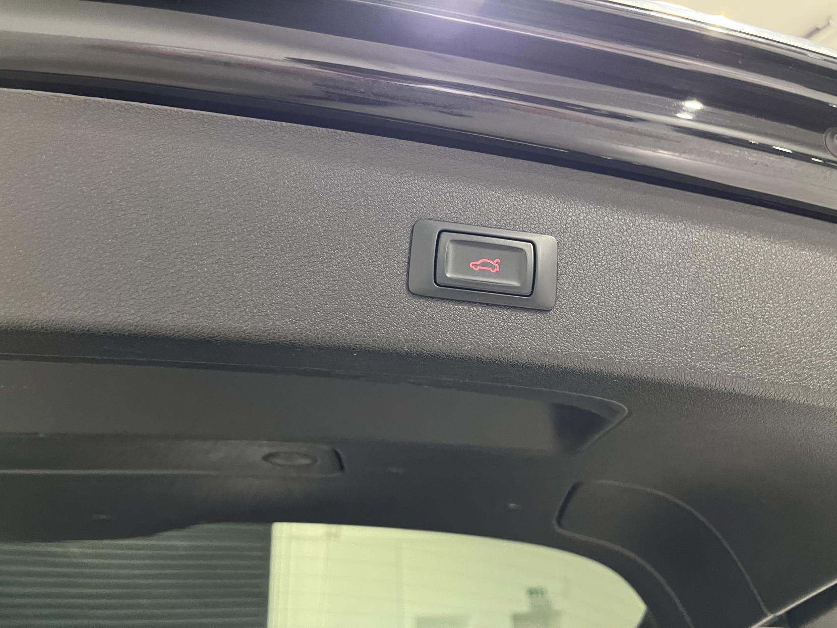 Audi Q5 2.0 TDI S line Plus SUV 5dr Diesel S Tronic quattro Euro 5 (s/s) (177 ps)