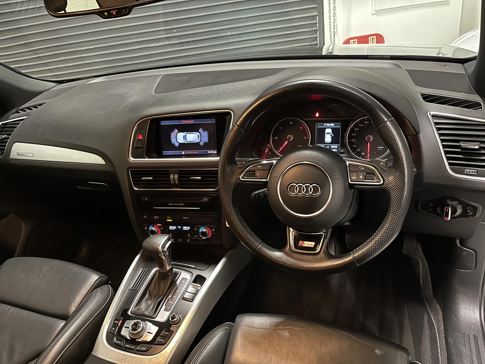 Audi Q5 2.0 TDI S line Plus SUV 5dr Diesel S Tronic quattro Euro 5 (s/s) (177 ps)