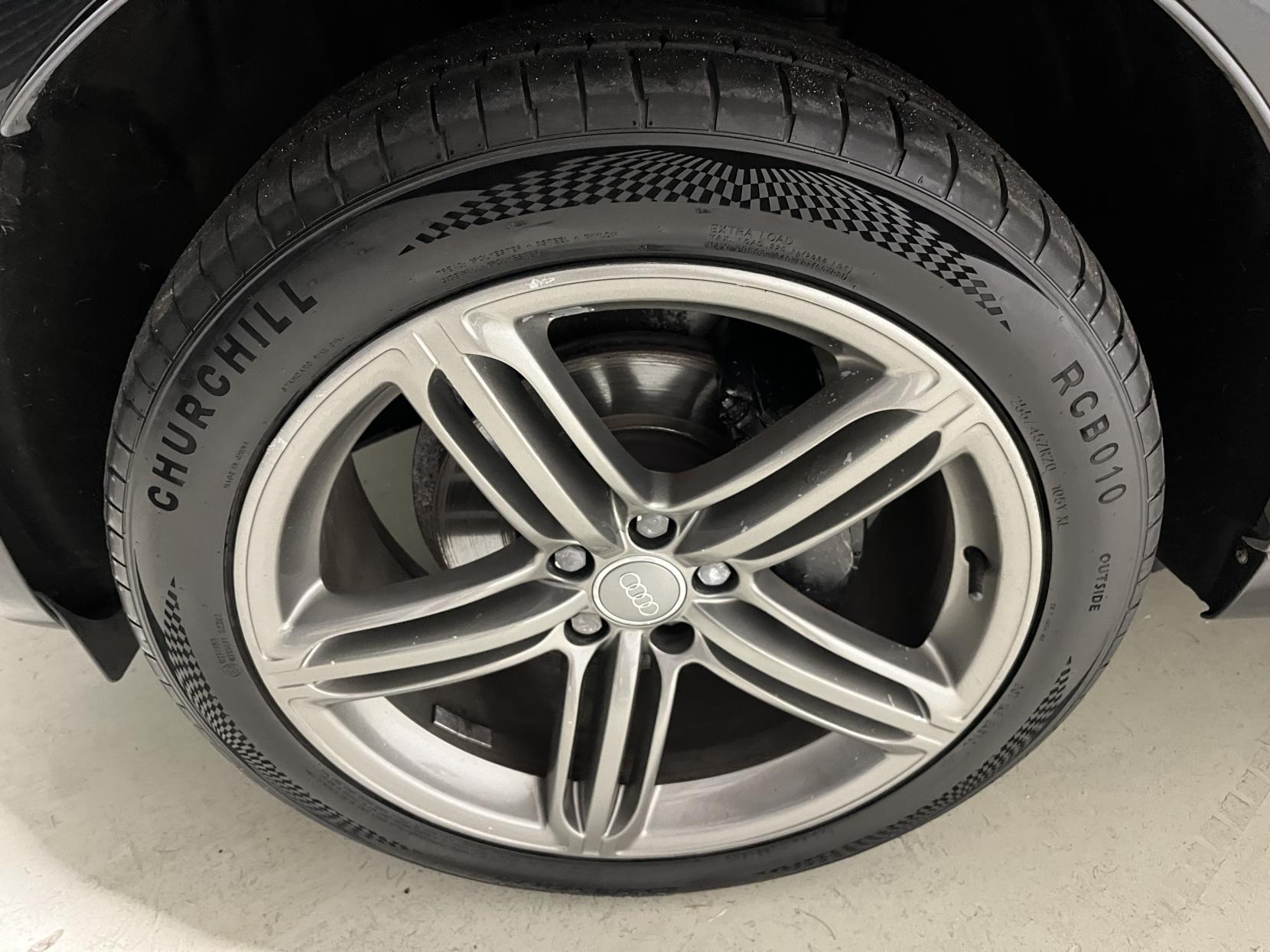 Audi Q5 2.0 TDI S line Plus SUV 5dr Diesel S Tronic quattro Euro 5 (s/s) (177 ps)
