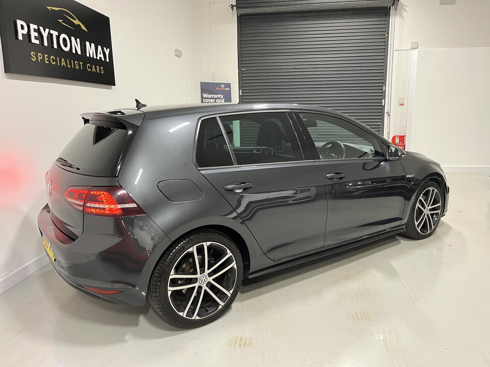 Volkswagen Golf 2.0 TDI BlueMotion Tech GTD Hatchback 5dr Diesel DSG Euro 6 (s/s) (184 ps)
