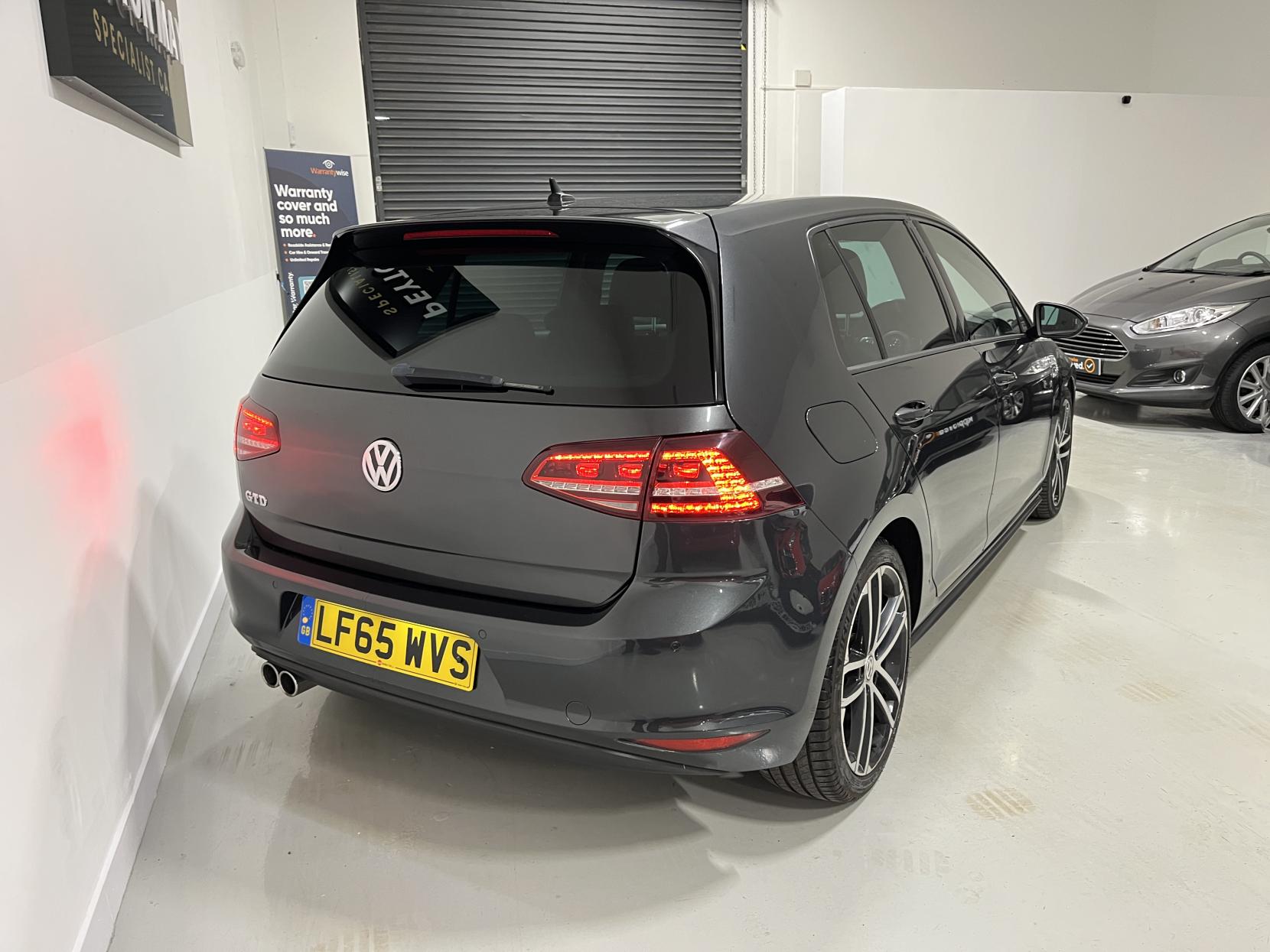 Volkswagen Golf 2.0 TDI BlueMotion Tech GTD Hatchback 5dr Diesel DSG Euro 6 (s/s) (184 ps)