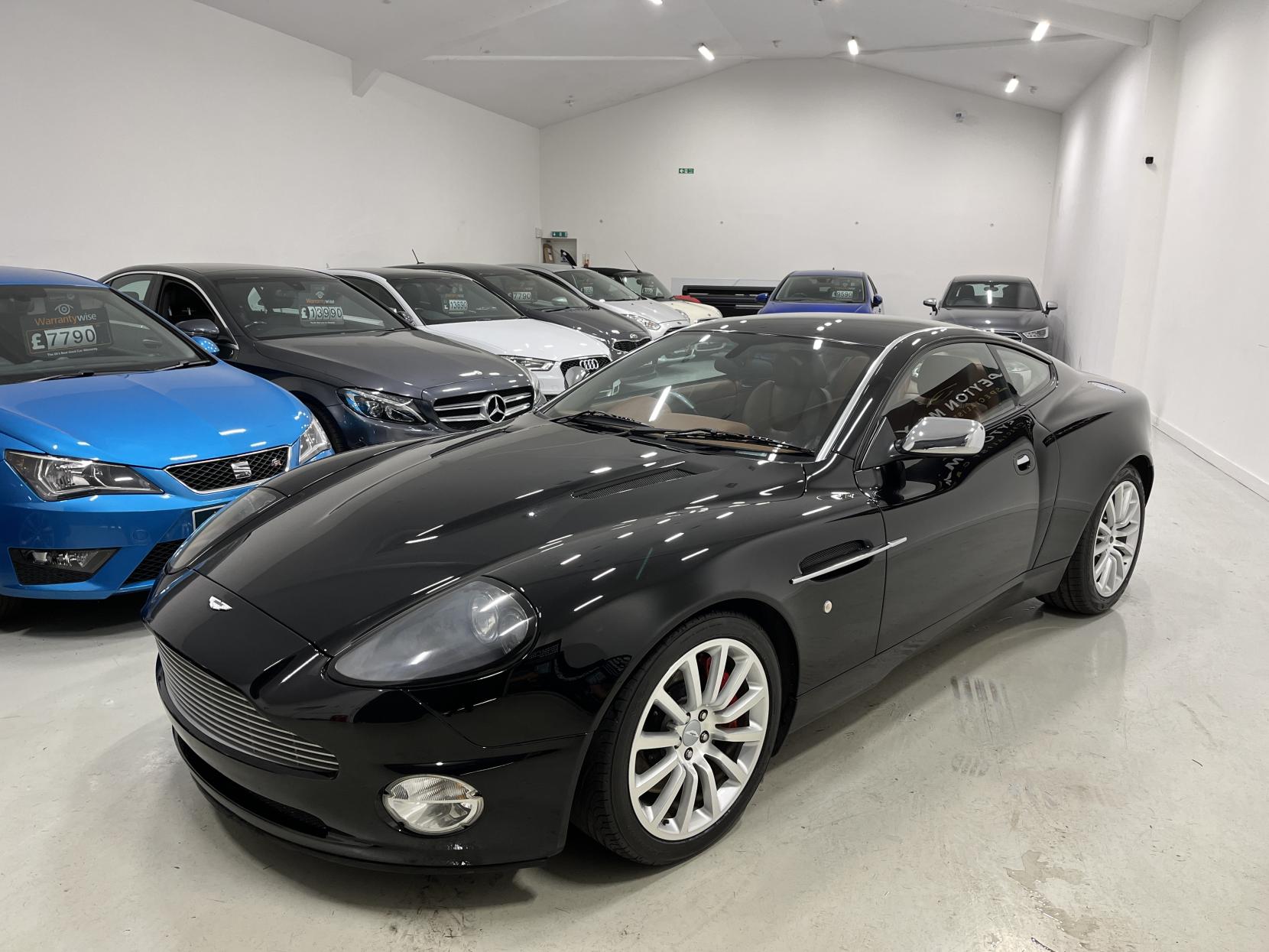 Aston Martin Vanquish 5.9 Coupe 2dr Petrol Manual (396 g/km, 460 bhp)