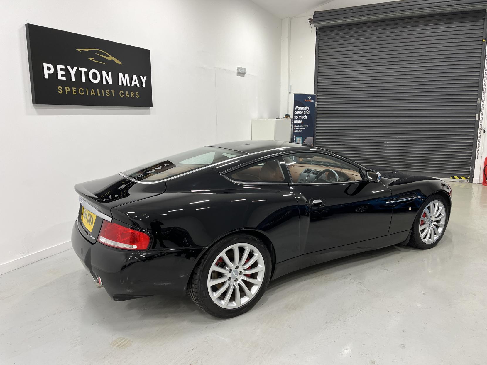 Aston Martin Vanquish 5.9 Coupe 2dr Petrol Manual (396 g/km, 460 bhp)