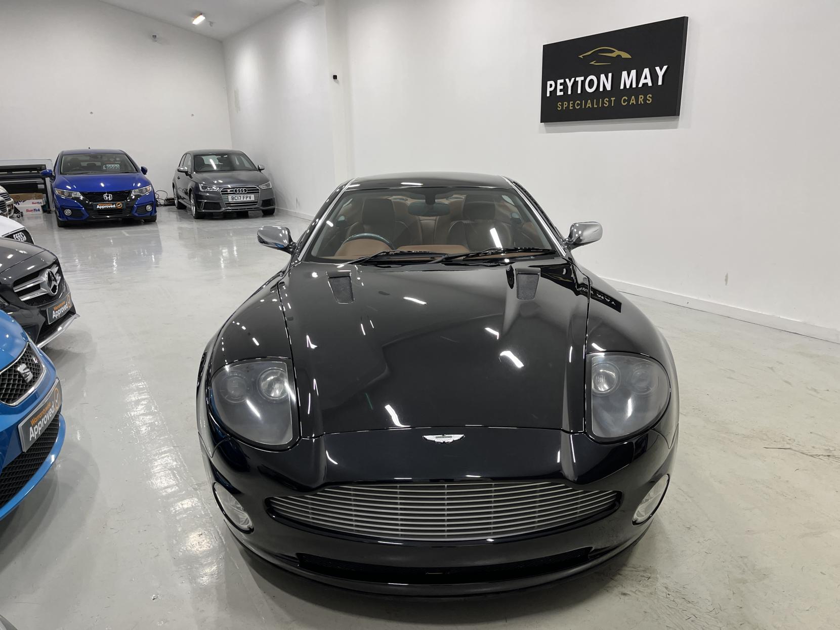 Aston Martin Vanquish 5.9 Coupe 2dr Petrol Manual (396 g/km, 460 bhp)