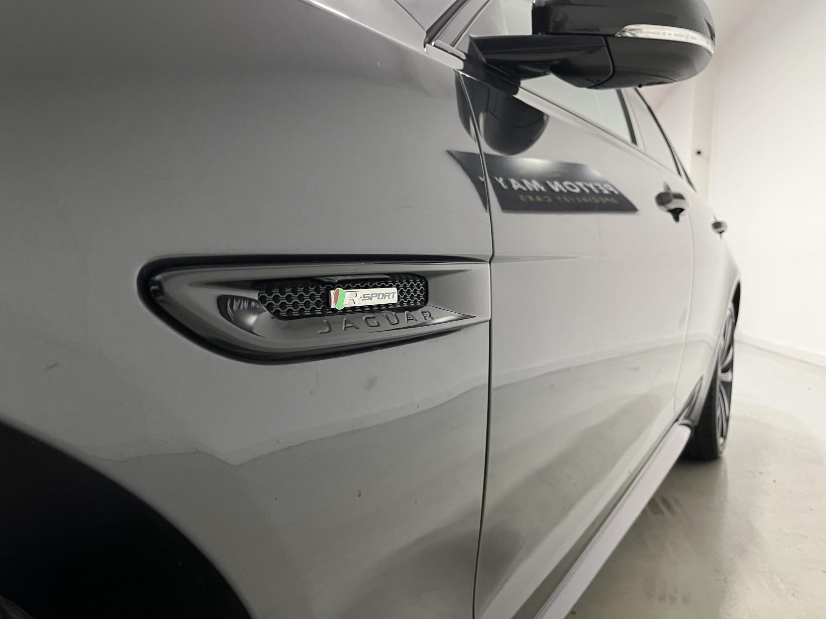 Jaguar XF 2.0i R-Sport Saloon 4dr Petrol Auto Euro 6 (s/s) (250 ps)