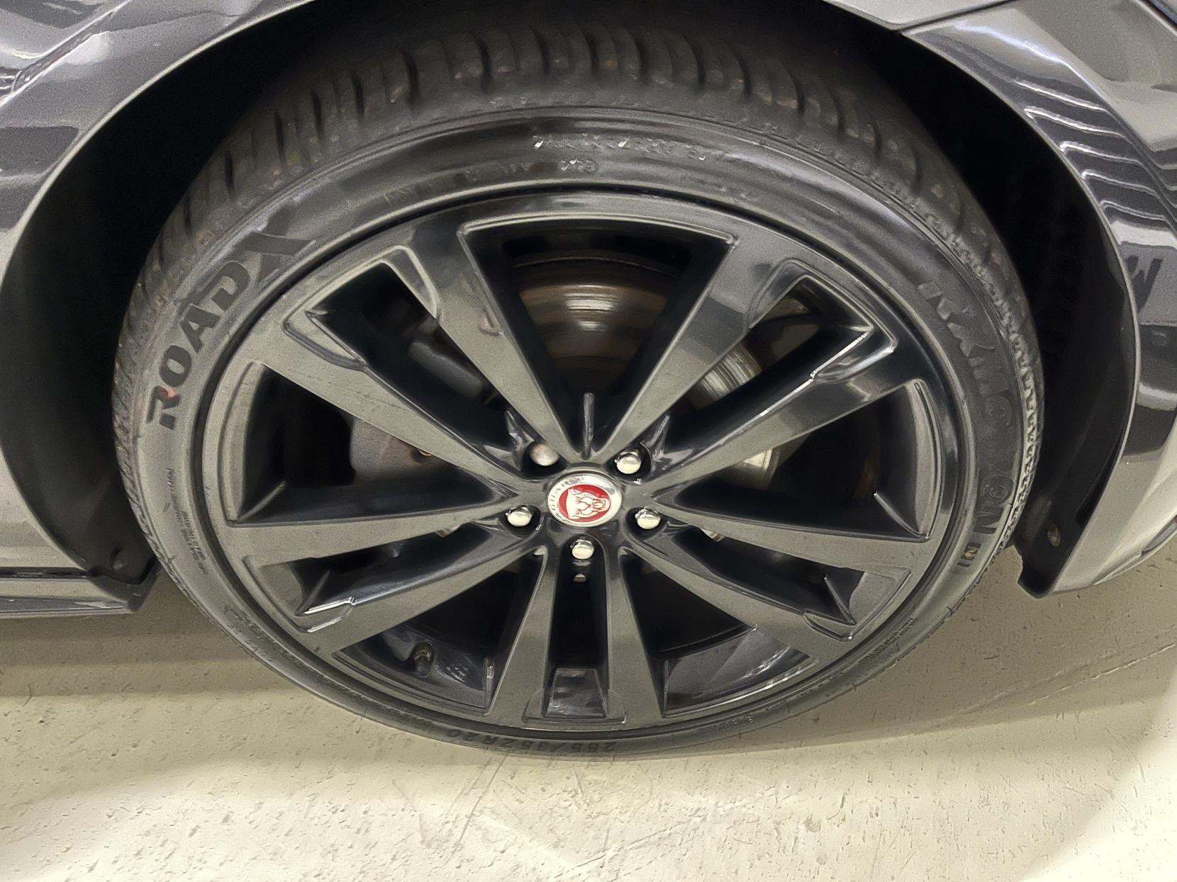 Jaguar XF 2.0i R-Sport Saloon 4dr Petrol Auto Euro 6 (s/s) (250 ps)