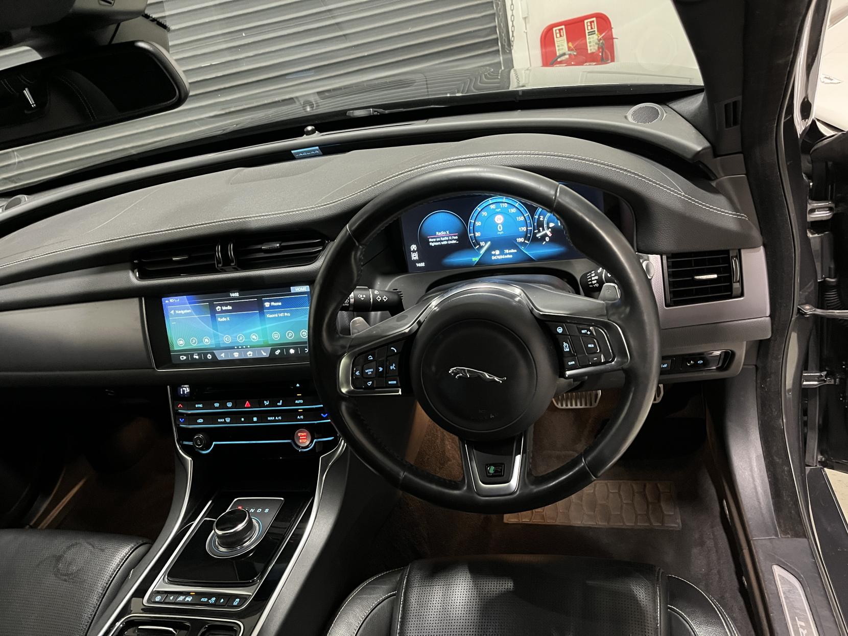Jaguar XF 2.0i R-Sport Saloon 4dr Petrol Auto Euro 6 (s/s) (250 ps)