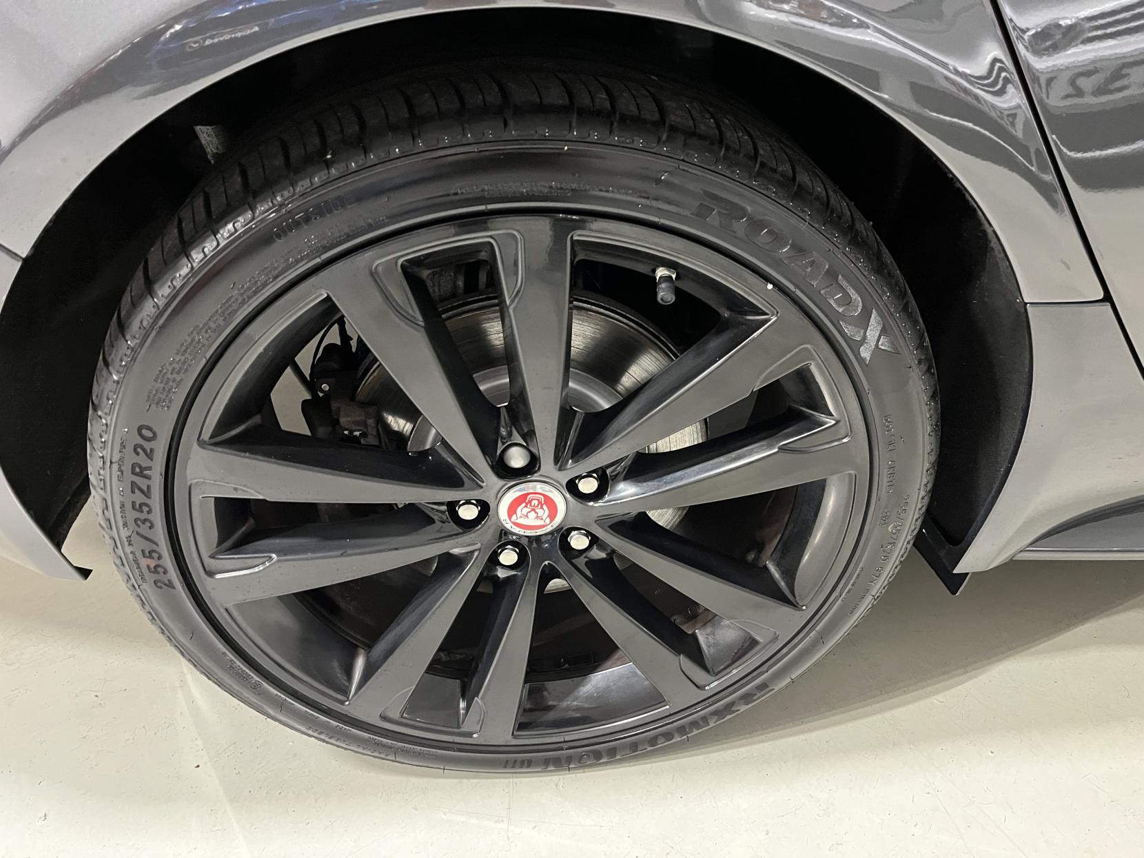 Jaguar XF 2.0i R-Sport Saloon 4dr Petrol Auto Euro 6 (s/s) (250 ps)