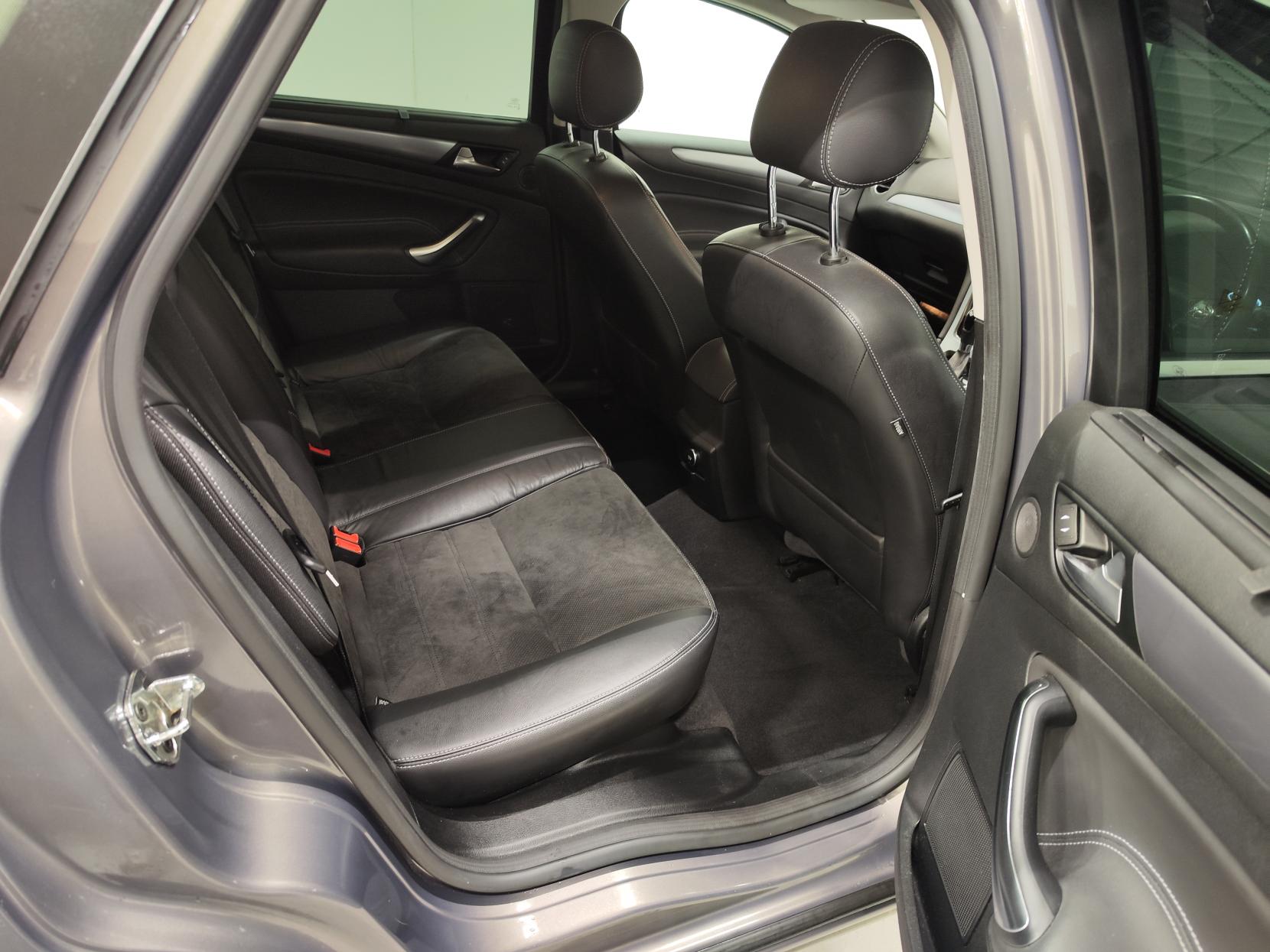 Ford Mondeo 2.0 TDCi Titanium X Business Edition Estate 5dr Diesel Powershift Euro 5 (163 ps)