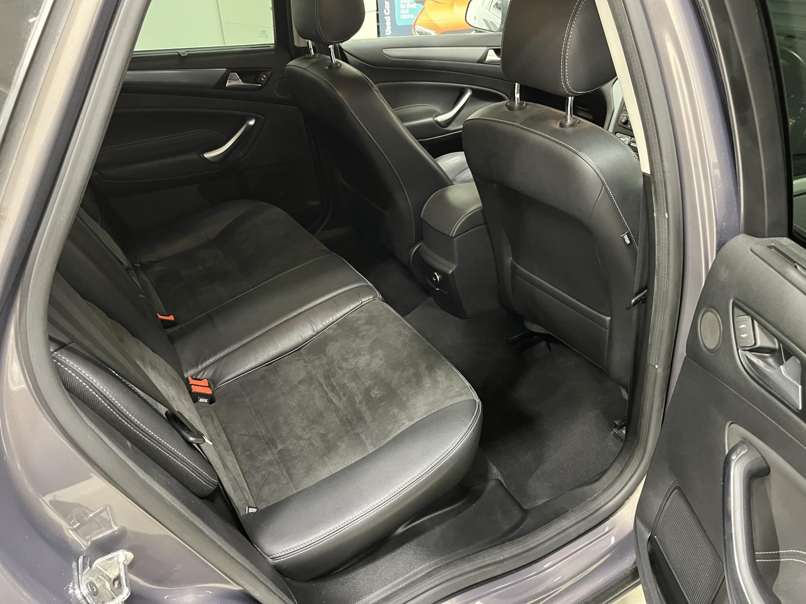 Ford Mondeo 2.0 TDCi Titanium X Business Edition Estate 5dr Diesel Powershift Euro 5 (163 ps)