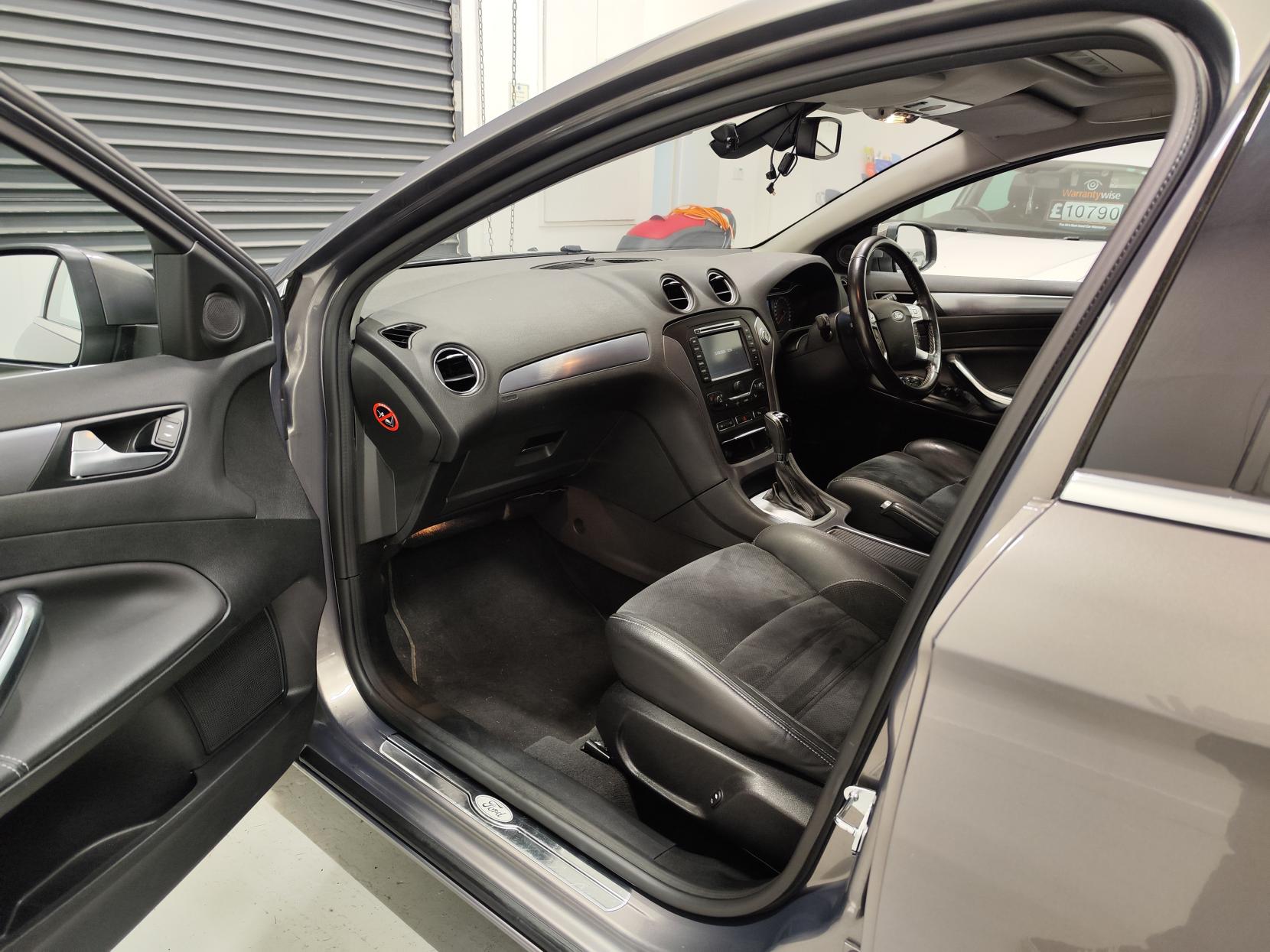 Ford Mondeo 2.0 TDCi Titanium X Business Edition Estate 5dr Diesel Powershift Euro 5 (163 ps)