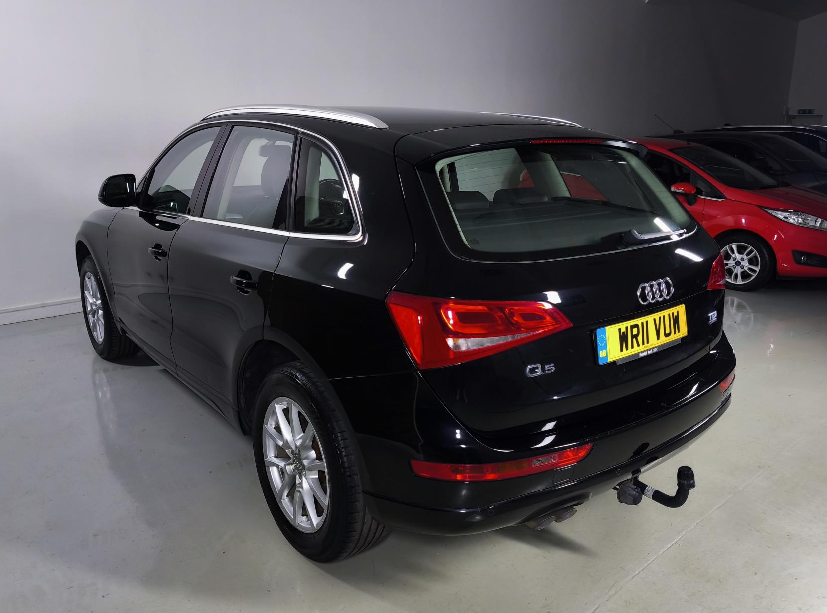 Audi Q5 2.0 TDI SE SUV 5dr Diesel S Tronic quattro Euro 5 (170 ps)
