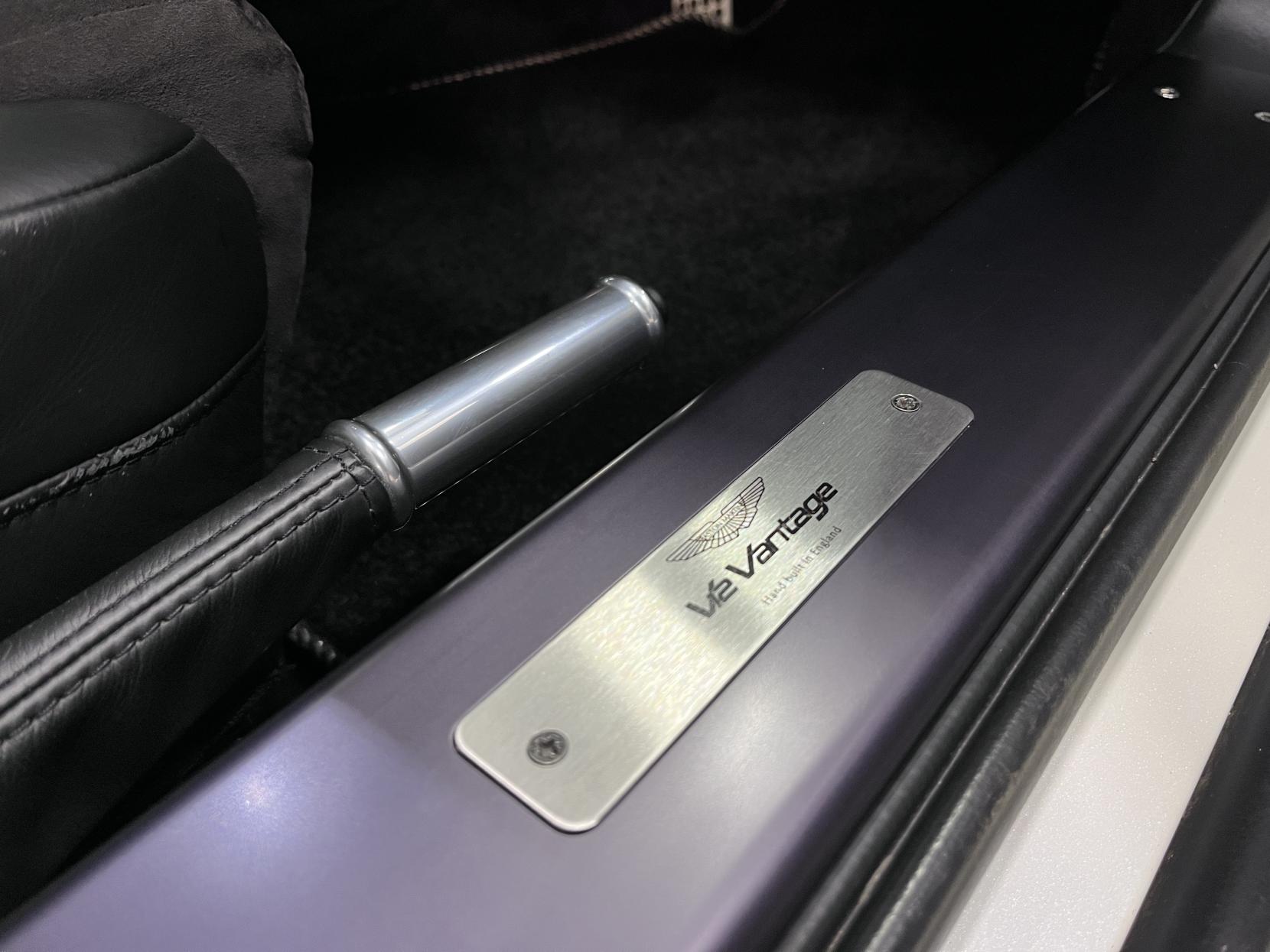 Aston Martin Vantage 6.0 V12 Coupe 2dr Petrol Manual Euro 4 (510 bhp)