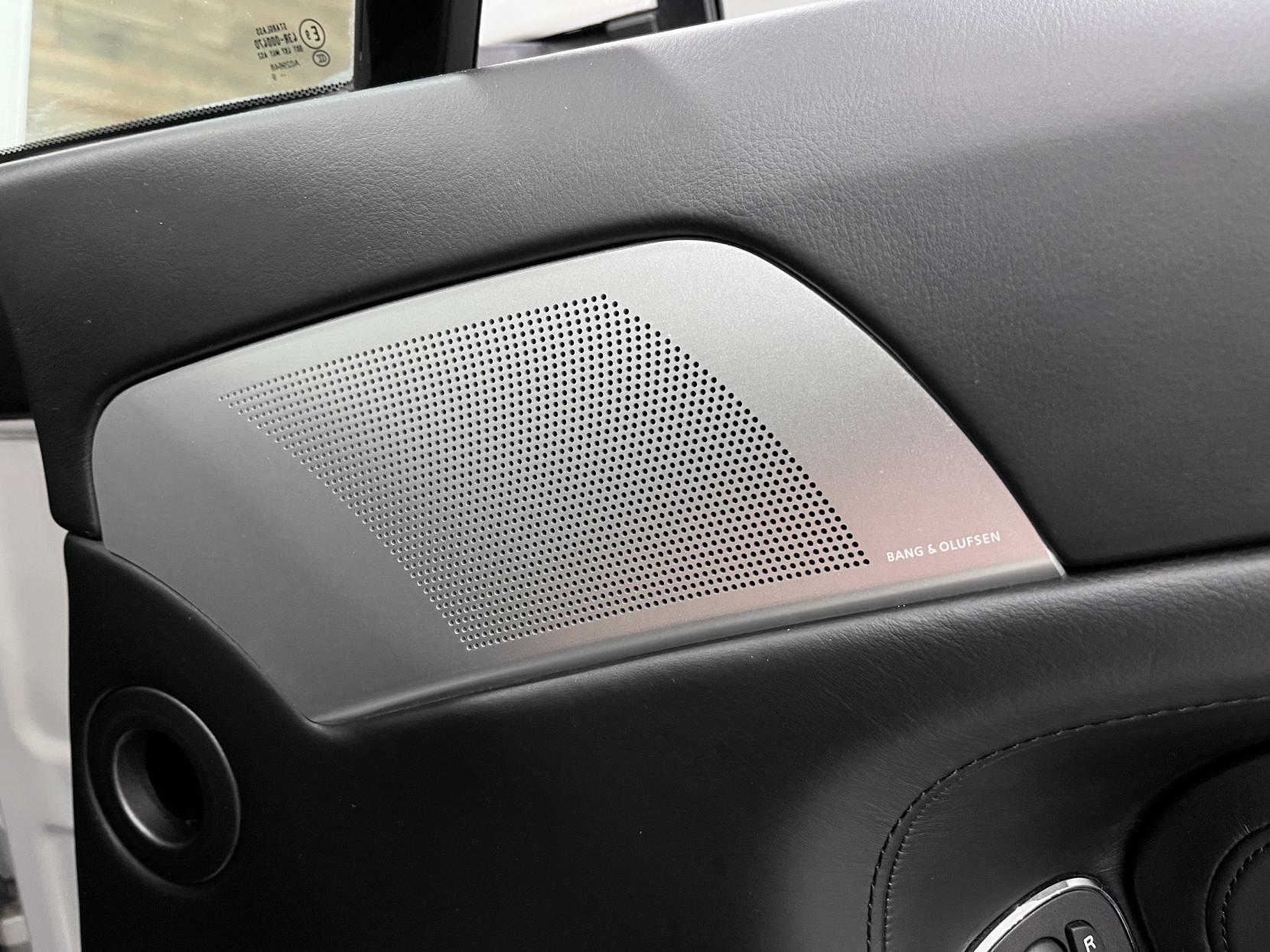 Aston Martin Vantage 6.0 V12 Coupe 2dr Petrol Manual Euro 4 (510 bhp)