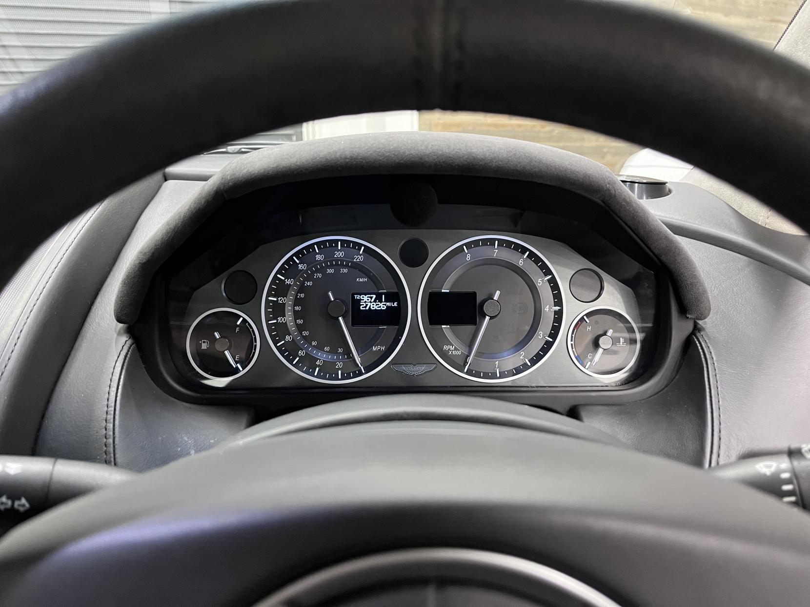 Aston Martin Vantage 6.0 V12 Coupe 2dr Petrol Manual Euro 4 (510 bhp)