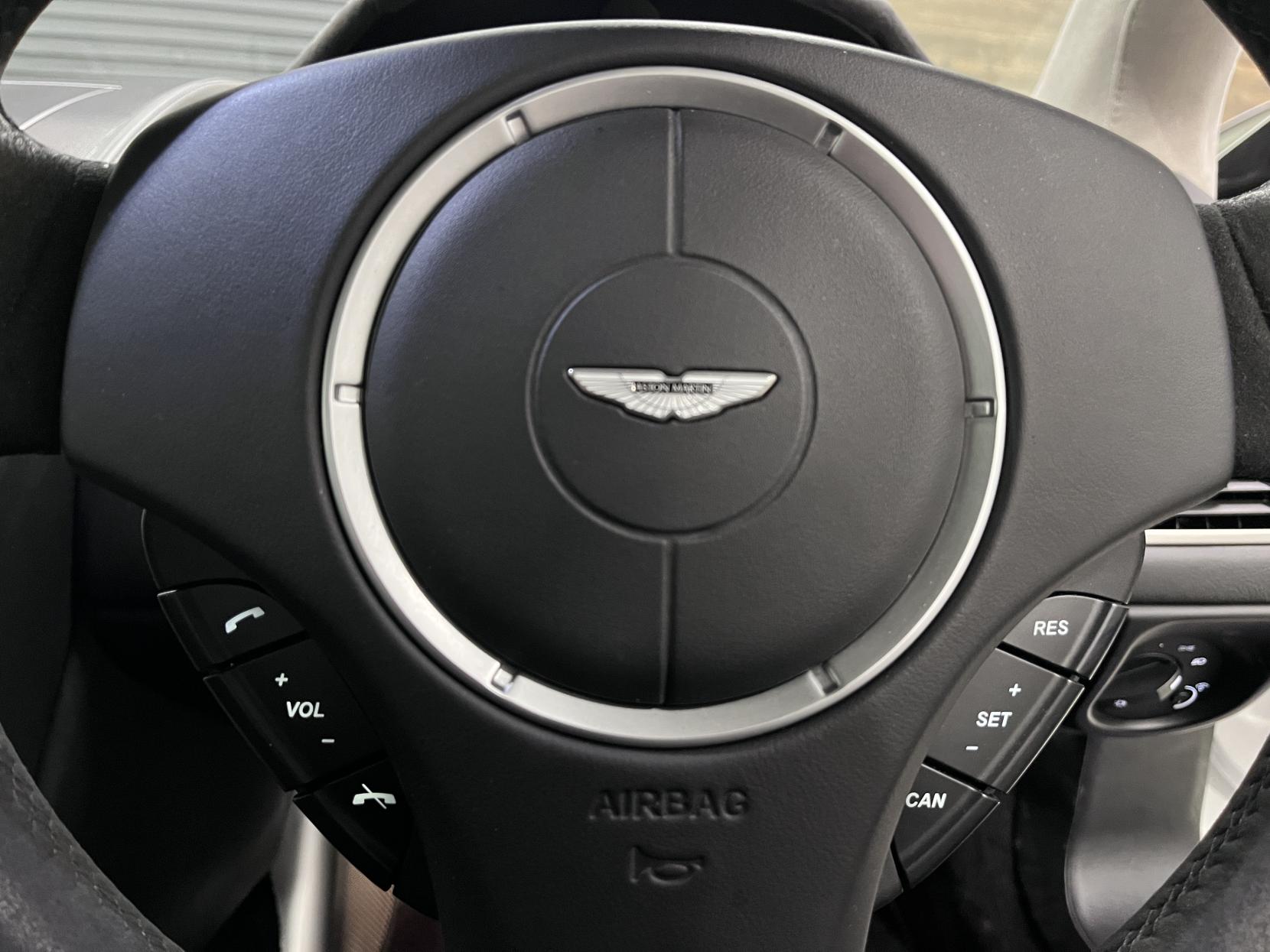 Aston Martin Vantage 6.0 V12 Coupe 2dr Petrol Manual Euro 4 (510 bhp)