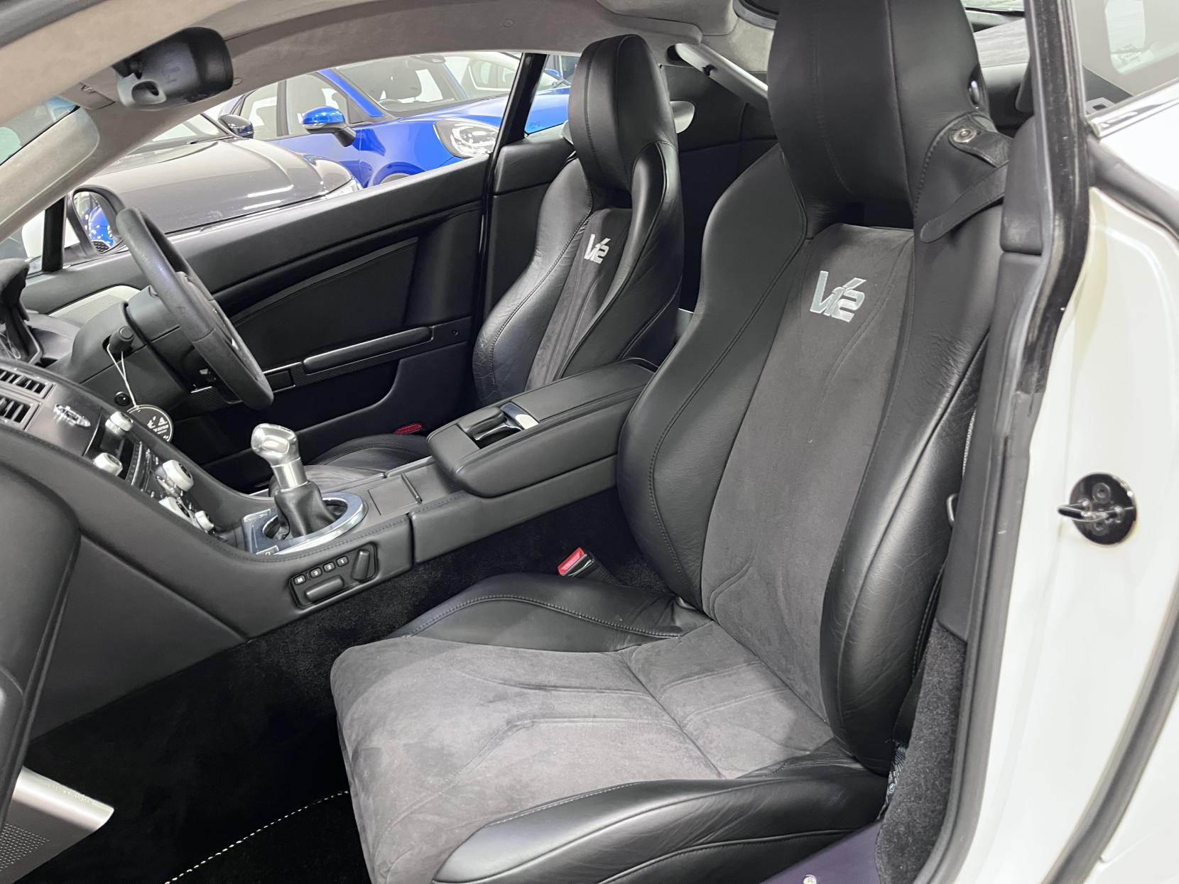 Aston Martin Vantage 6.0 V12 Coupe 2dr Petrol Manual Euro 4 (510 bhp)