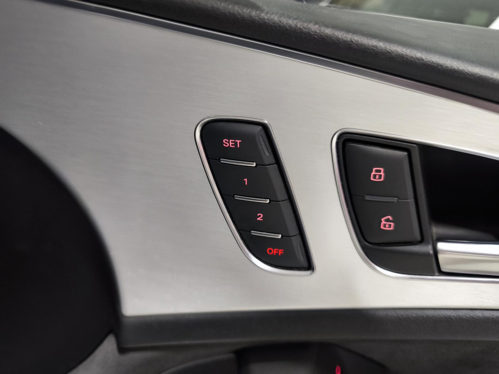 Audi A6 Saloon 2.0 TDI ultra S line Saloon 4dr Diesel Manual Euro 6 (s/s) (190 ps)