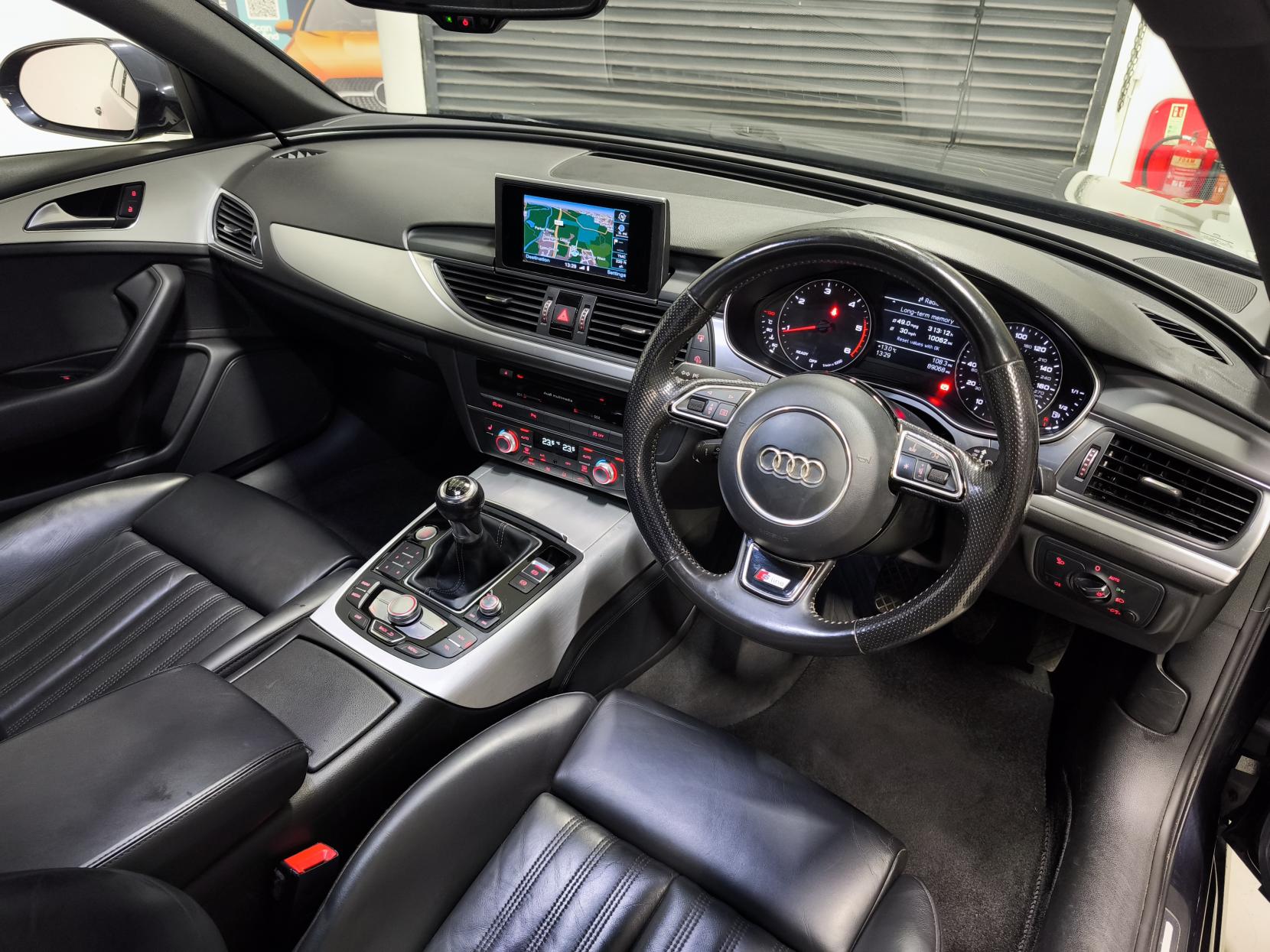 Audi A6 Saloon 2.0 TDI ultra S line Saloon 4dr Diesel Manual Euro 6 (s/s) (190 ps)