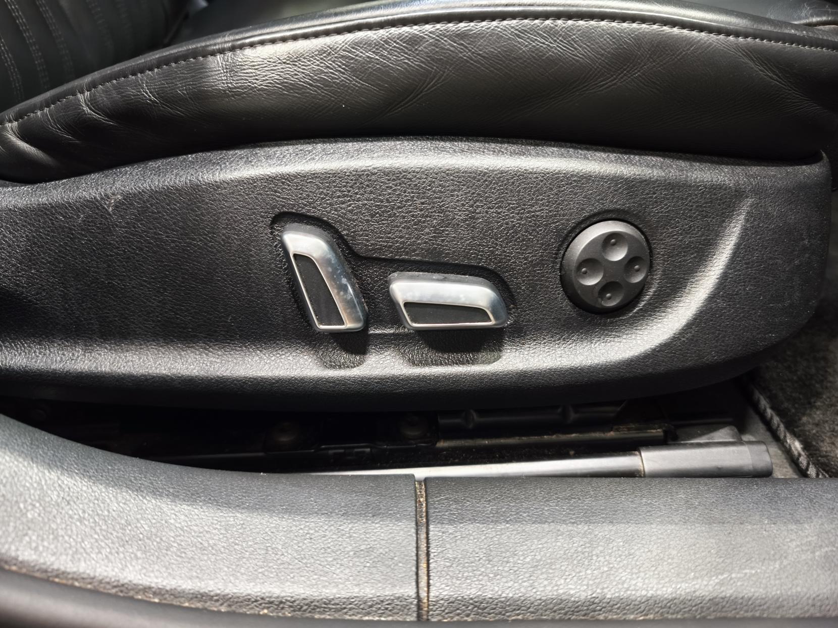 Audi A6 Saloon 2.0 TDI ultra S line Saloon 4dr Diesel Manual Euro 6 (s/s) (190 ps)