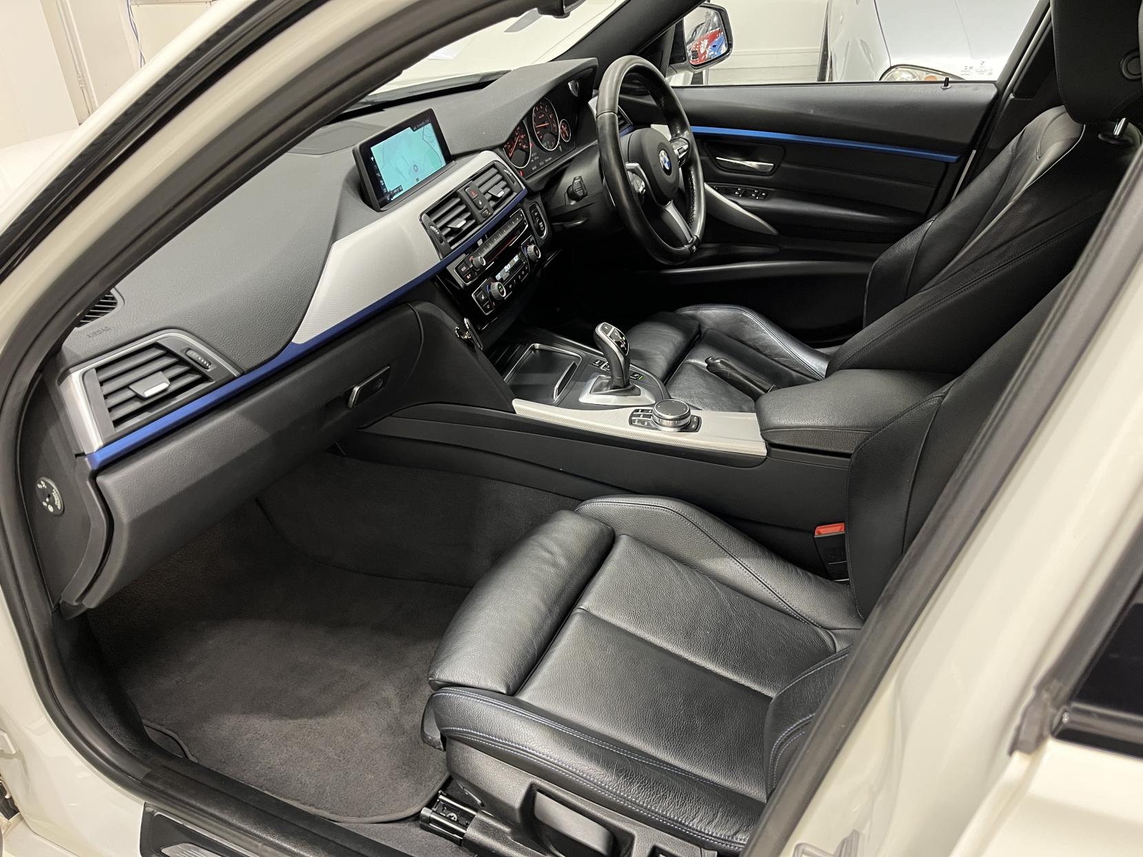 BMW 3 Series 2.0 330i M Sport Touring 5dr Petrol Auto Euro 6 (s/s) (252 ps)