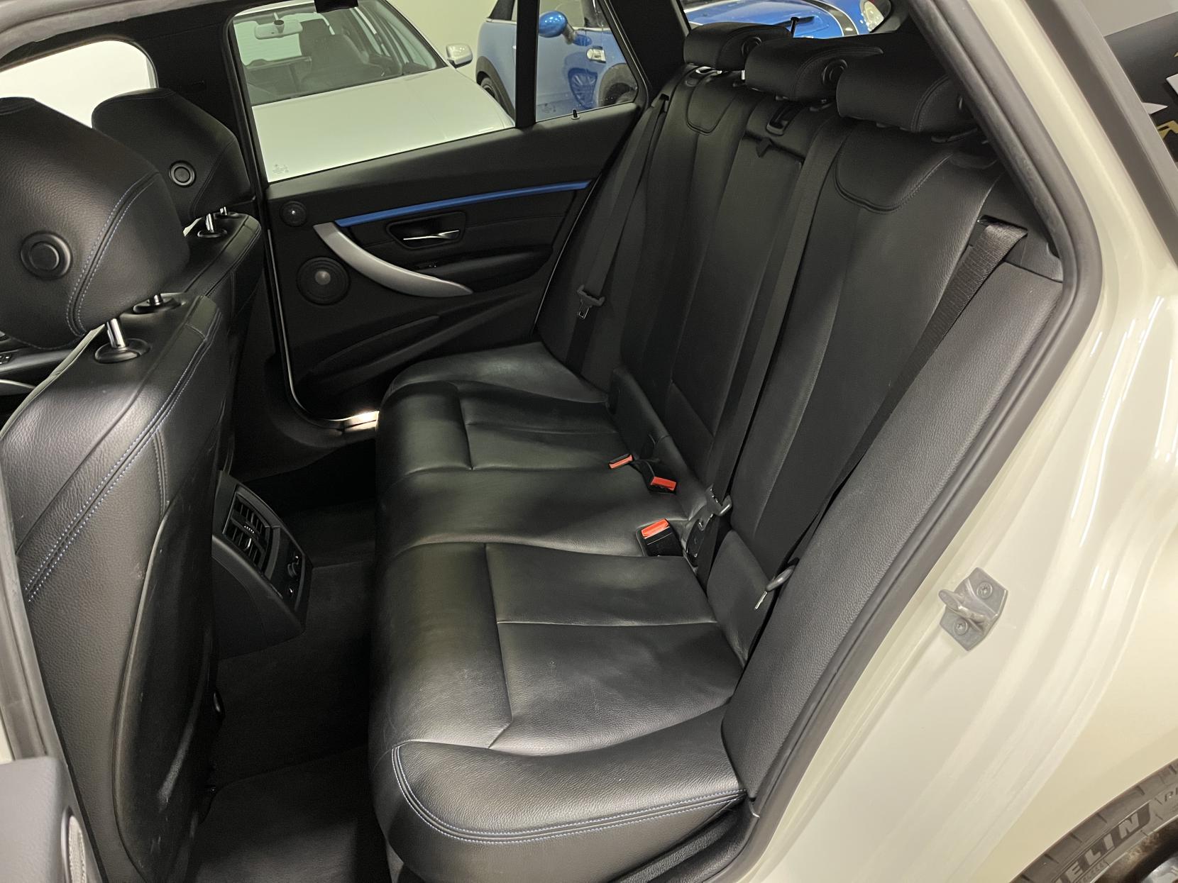 BMW 3 Series 2.0 330i M Sport Touring 5dr Petrol Auto Euro 6 (s/s) (252 ps)