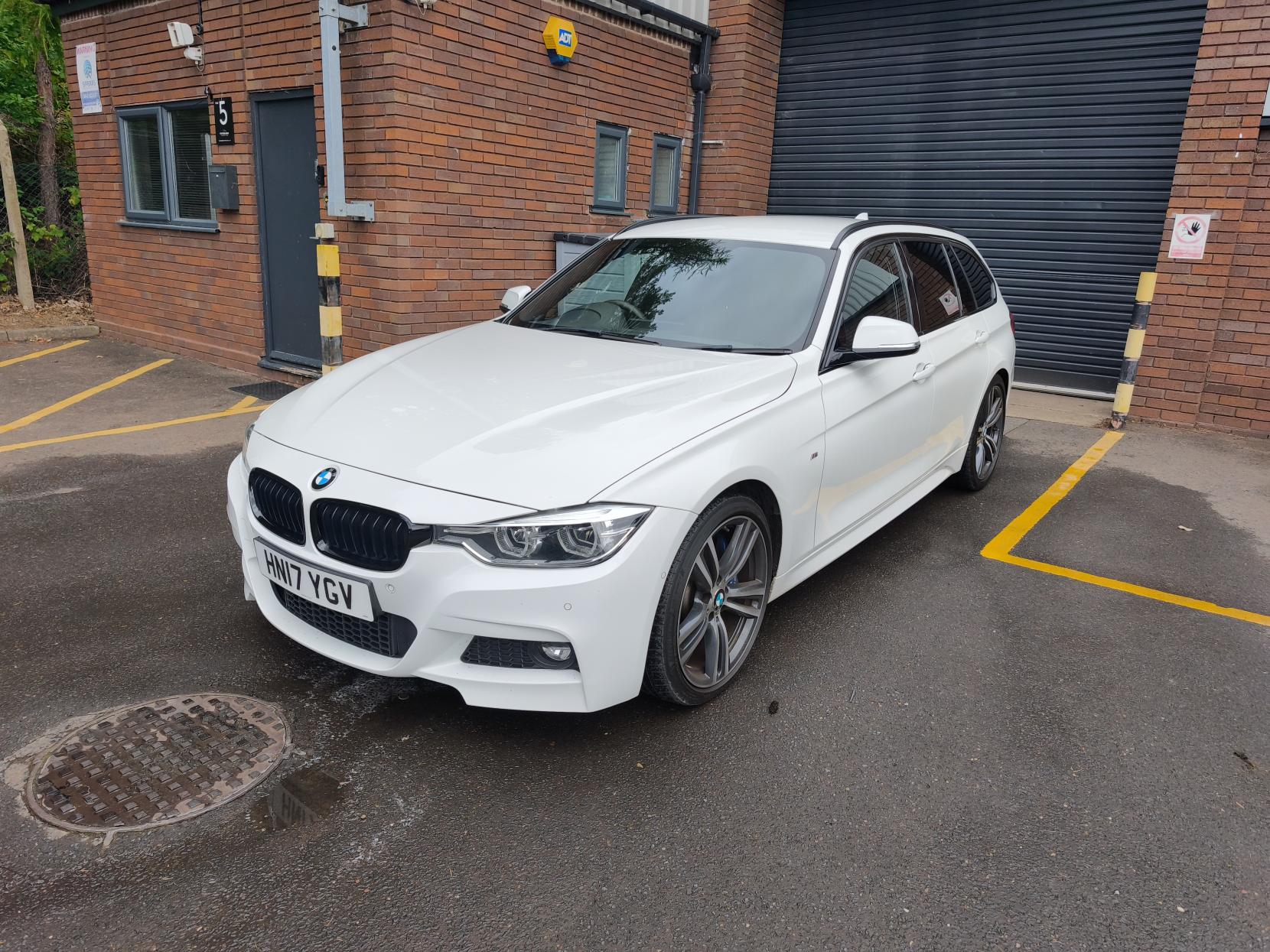 BMW 3 Series 2.0 330i M Sport Touring 5dr Petrol Auto Euro 6 (s/s) (252 ps)