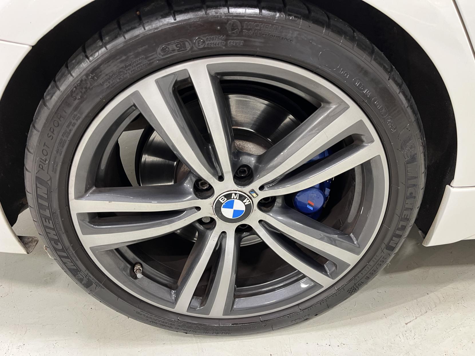 BMW 3 Series 2.0 330i M Sport Touring 5dr Petrol Auto Euro 6 (s/s) (252 ps)