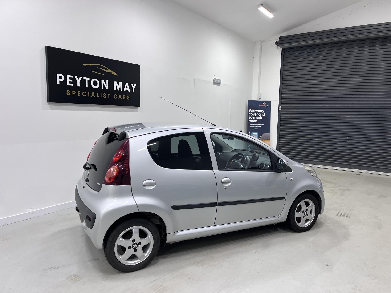 Peugeot 107 1.0 12V Allure Hatchback 5dr Petrol Manual Euro 5 (68 ps)