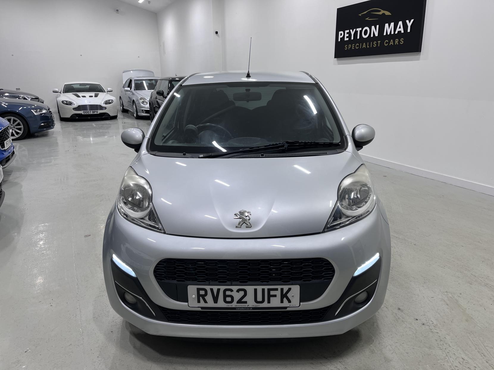 Peugeot 107 1.0 12V Allure Hatchback 5dr Petrol Manual Euro 5 (68 ps)