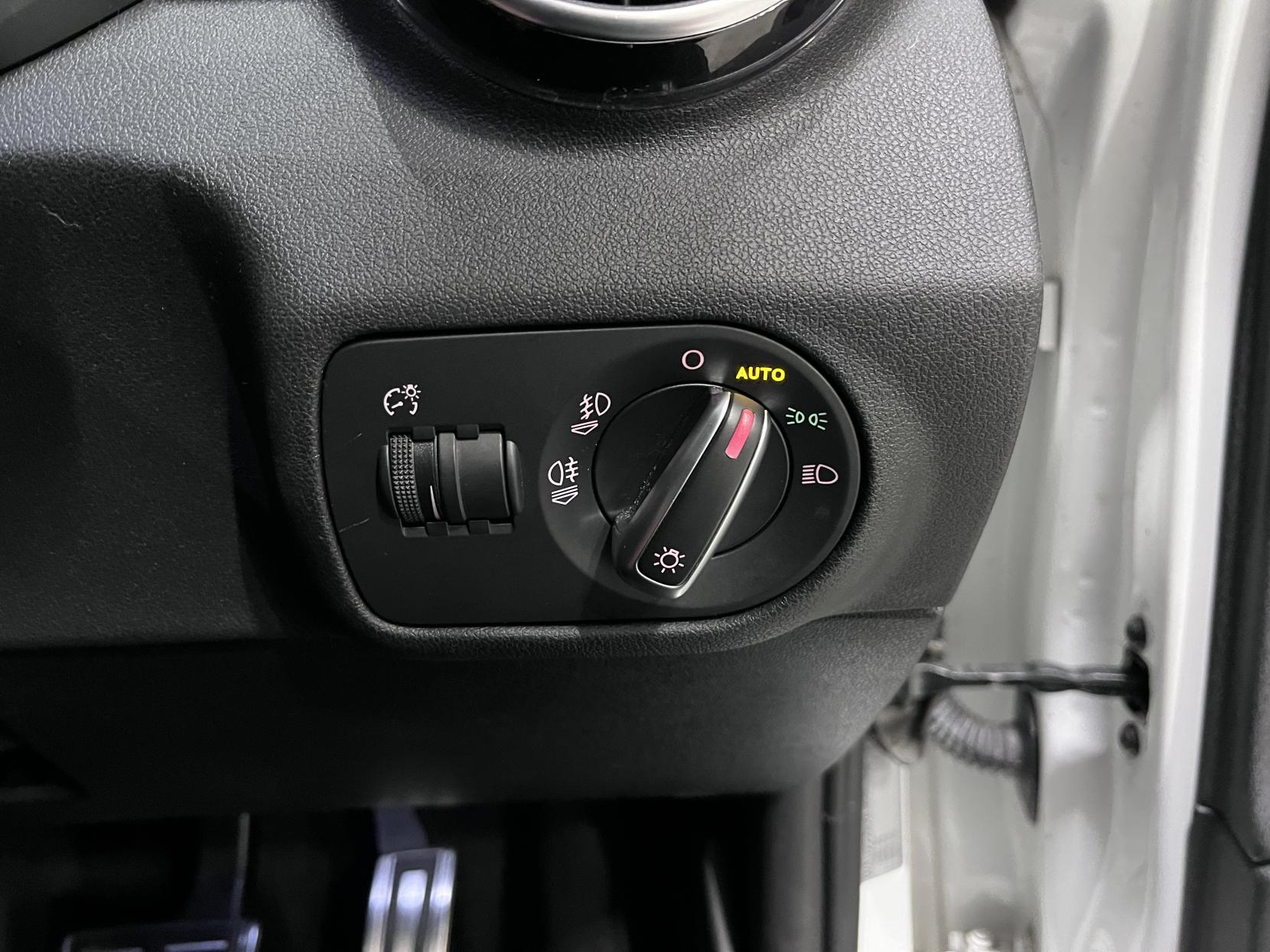 Audi A1 1.4 TFSI Black Edition Sportback 5dr Petrol S Tronic Euro 6 (s/s) (Nav) (125 ps)