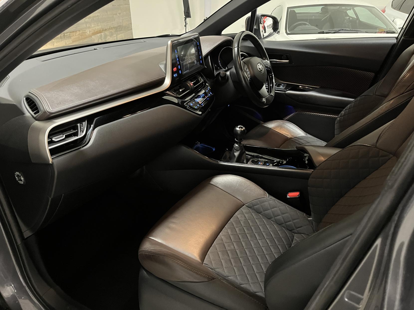 Toyota C-HR 1.2 VVT-i Excel SUV 5dr Petrol Manual Euro 6 (s/s) (115 ps)