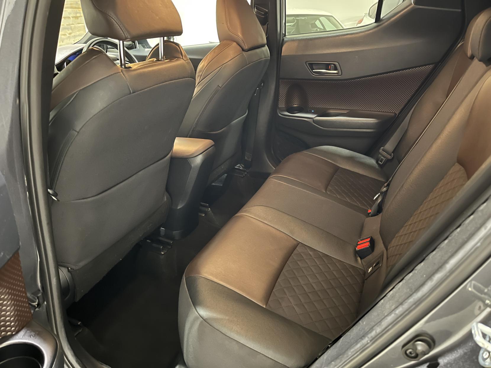 Toyota C-HR 1.2 VVT-i Excel SUV 5dr Petrol Manual Euro 6 (s/s) (115 ps)