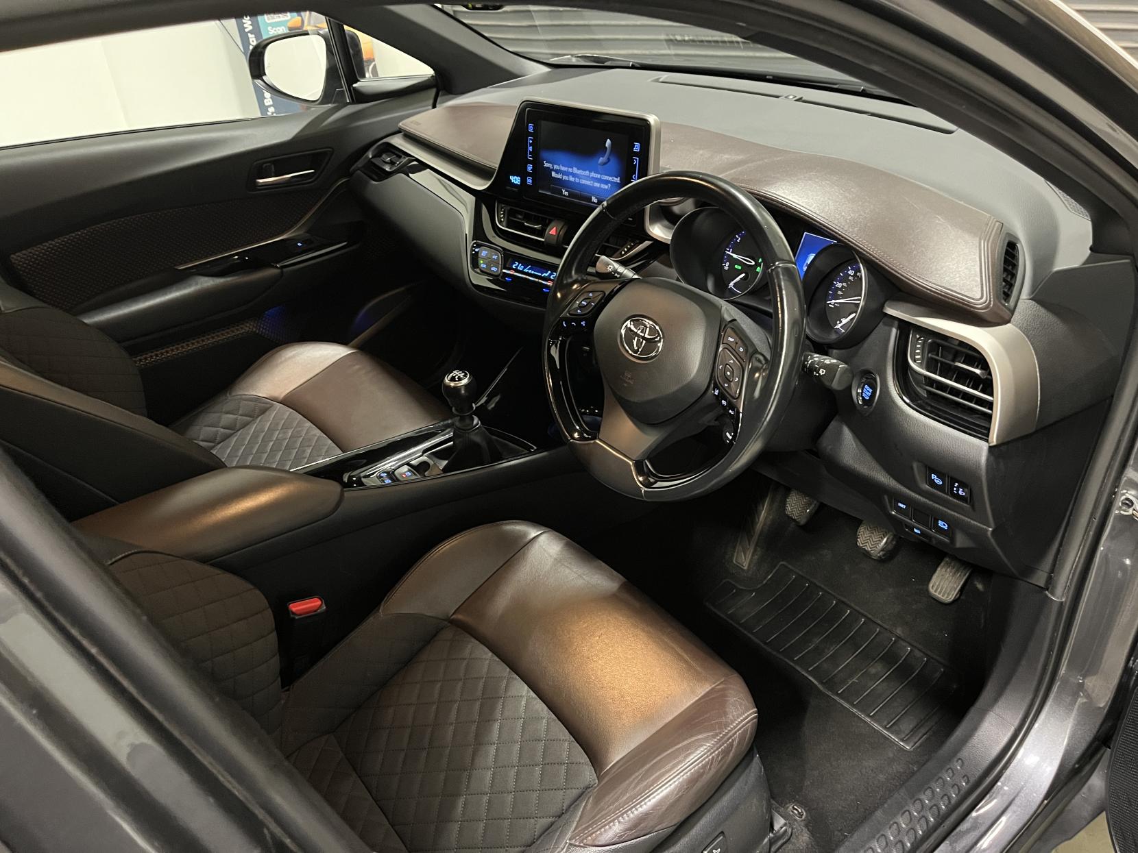 Toyota C-HR 1.2 VVT-i Excel SUV 5dr Petrol Manual Euro 6 (s/s) (115 ps)