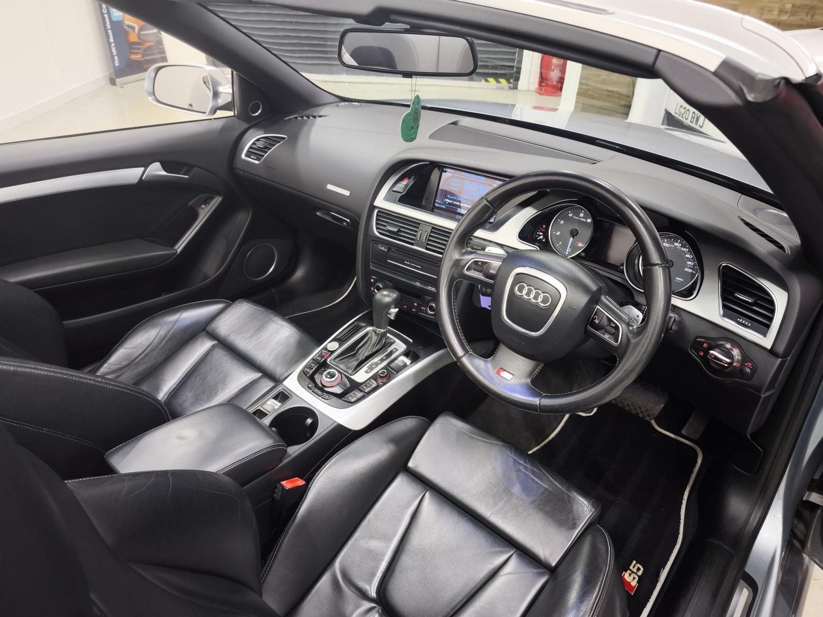 Audi S5 3.0 TFSI V6 Cabriolet 2dr Petrol S Tronic quattro Euro 5 (333 ps)