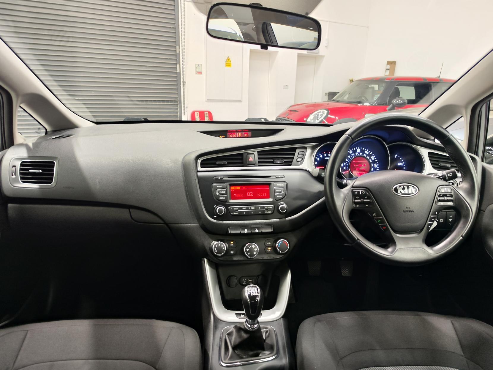 Kia Ceed 1.6 CRDi 2 Hatchback 5dr Diesel Manual Euro 6 (s/s) (134 bhp)