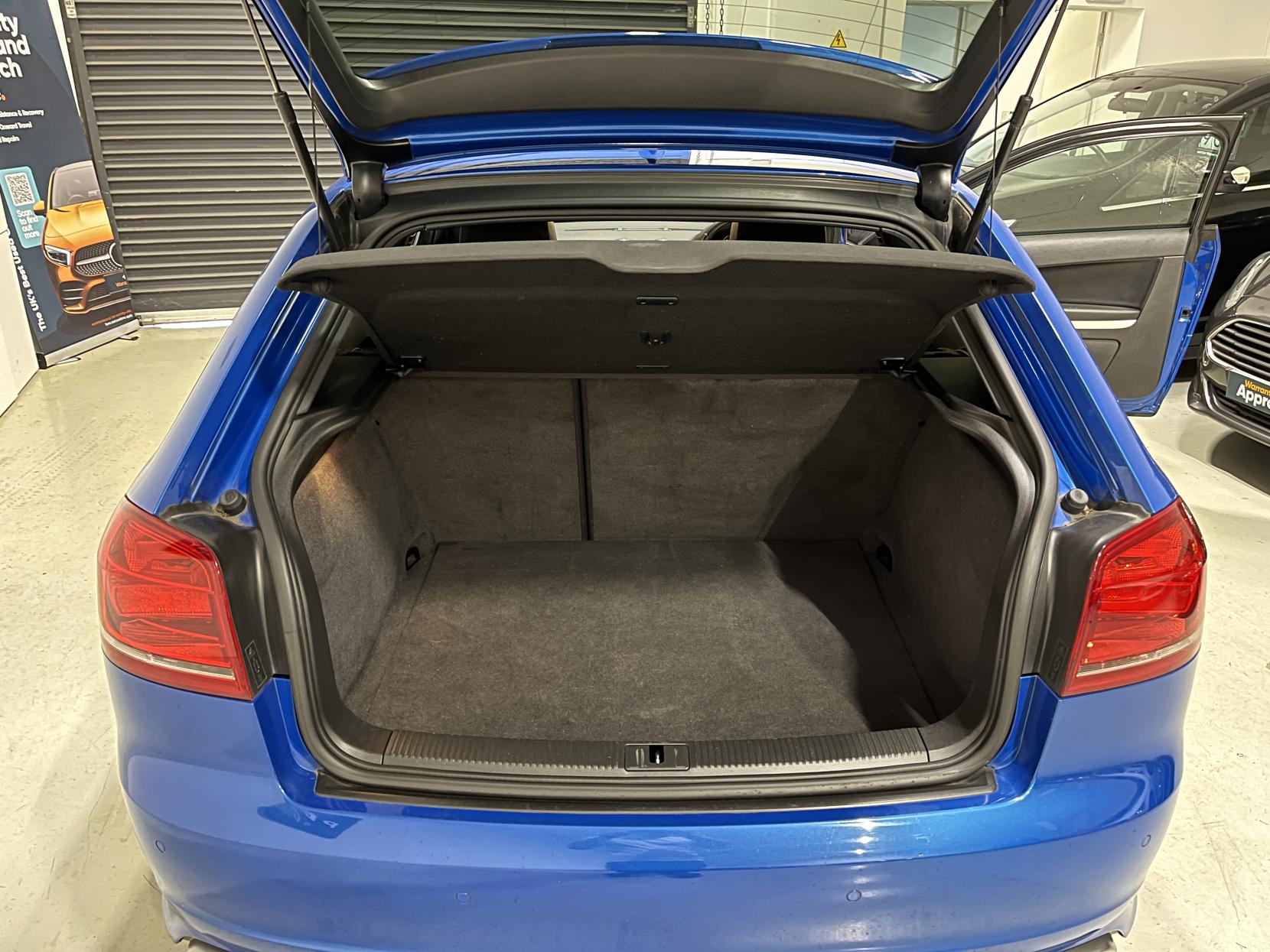 Audi S3 2.0 TFSI Hatchback 3dr Petrol S Tronic quattro (193 g/km, 261 bhp)