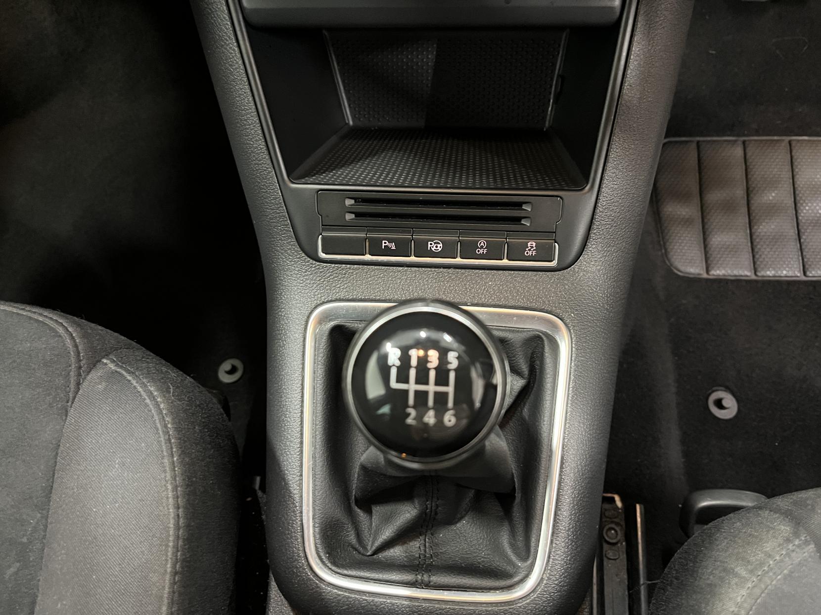 Volkswagen Tiguan 2.0 TDI BlueMotion Tech Match SUV 5dr Diesel Manual 4WD Euro 5 (s/s) (140 ps)