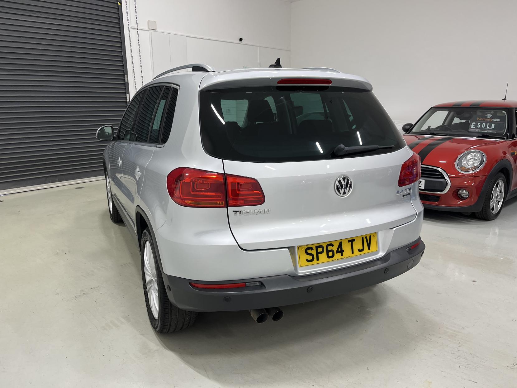 Volkswagen Tiguan 2.0 TDI BlueMotion Tech Match SUV 5dr Diesel Manual 4WD Euro 5 (s/s) (140 ps)