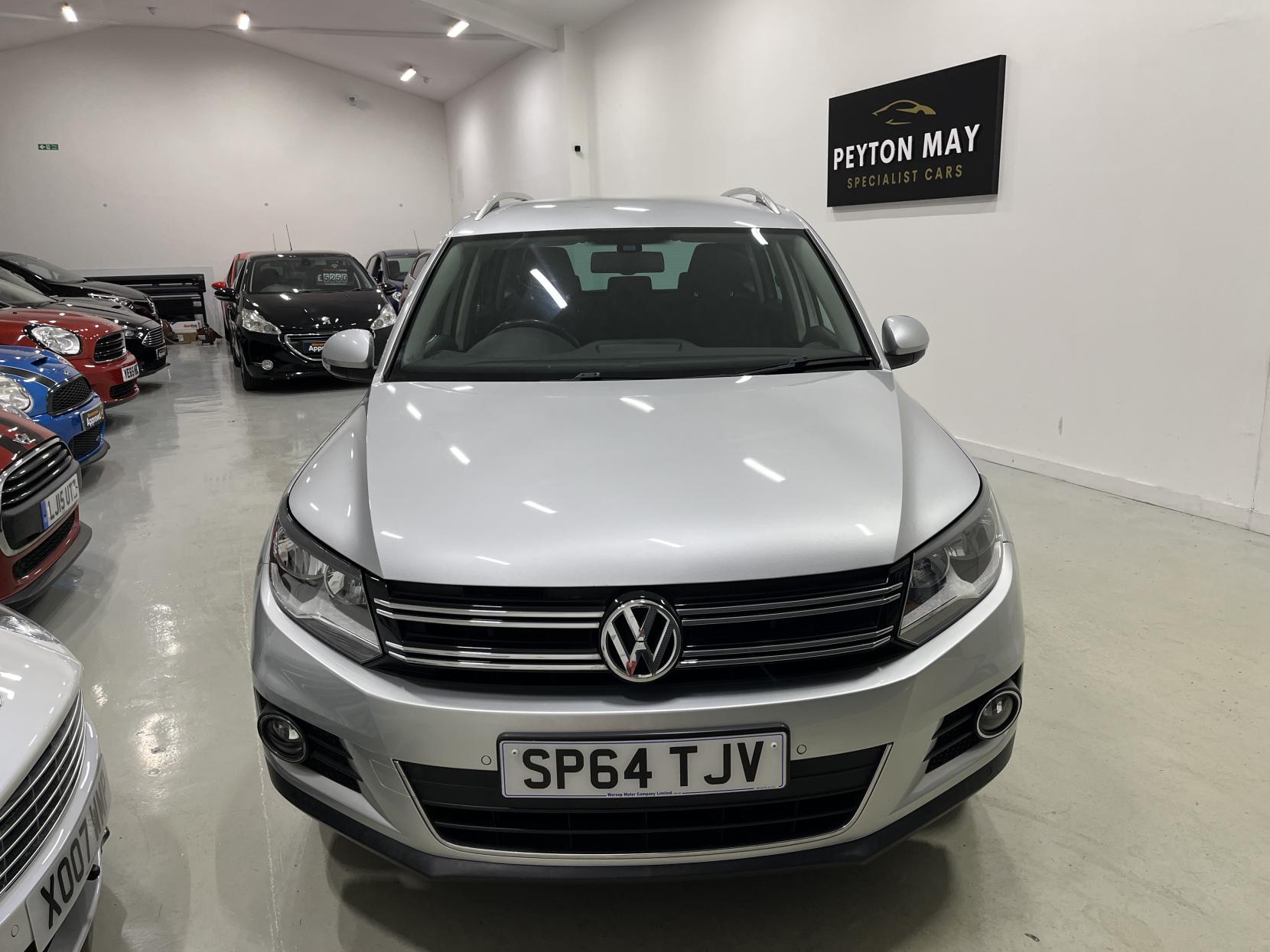 Volkswagen Tiguan 2.0 TDI BlueMotion Tech Match SUV 5dr Diesel Manual 4WD Euro 5 (s/s) (140 ps)