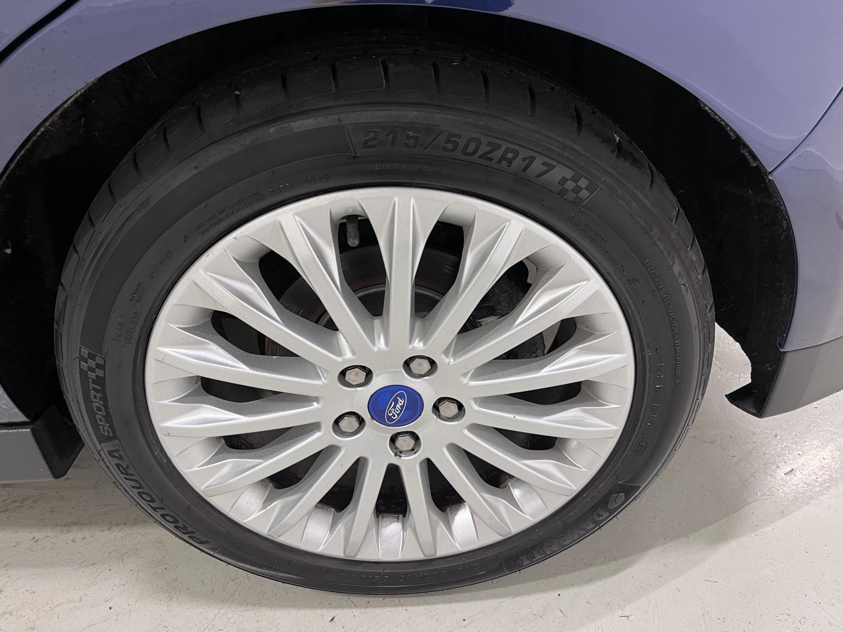 Ford C-Max 1.6 TDCi Titanium MPV 5dr Diesel Manual Euro 5 (115 ps)