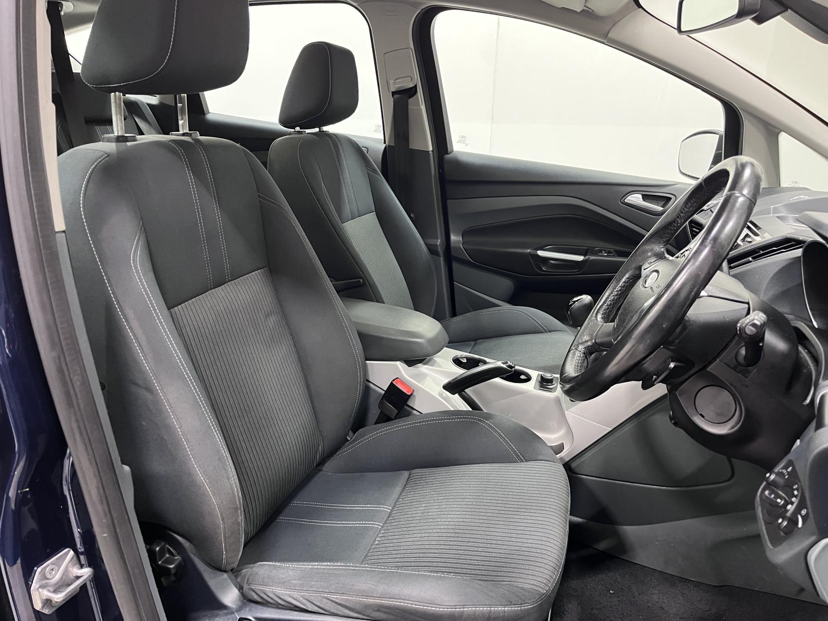 Ford C-Max 1.6 TDCi Titanium MPV 5dr Diesel Manual Euro 5 (115 ps)