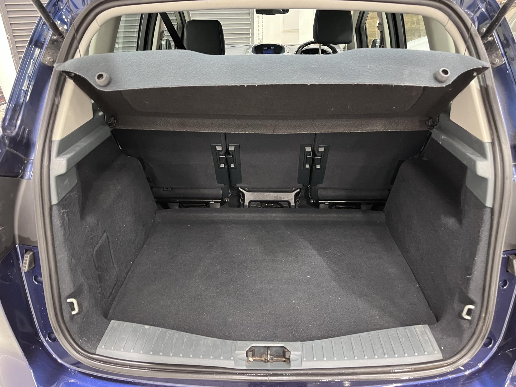 Ford C-Max 1.6 TDCi Titanium MPV 5dr Diesel Manual Euro 5 (115 ps)